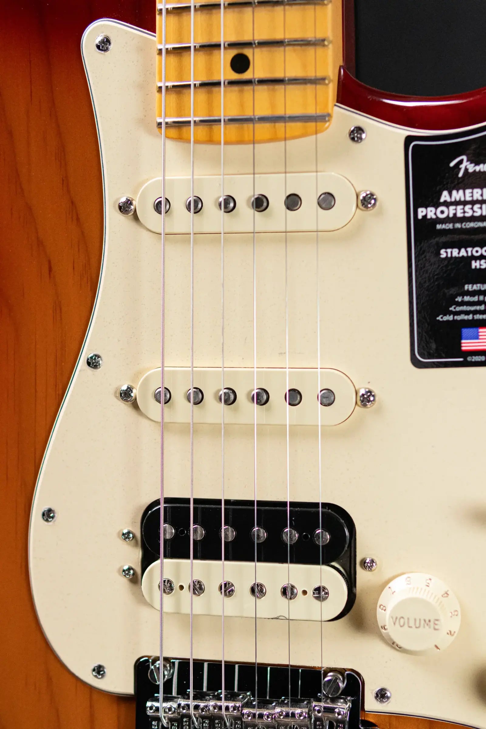 Fender American Professional II Stratocaster HSS Electric Guitar - Sienna Sunburst with Hardshell Case