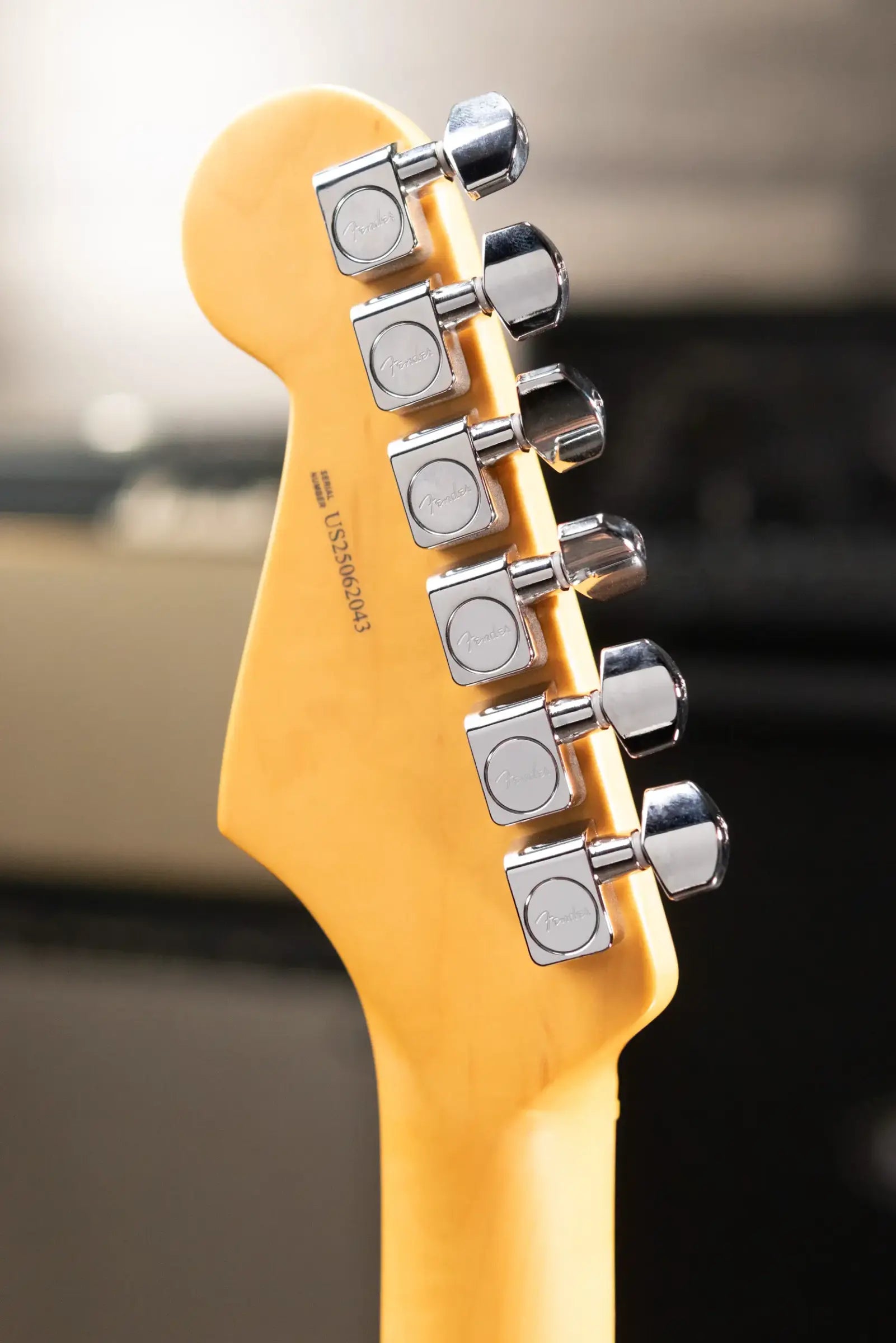 Fender American Professional II Stratocaster - Sienna Sunburst with Hardshell Case