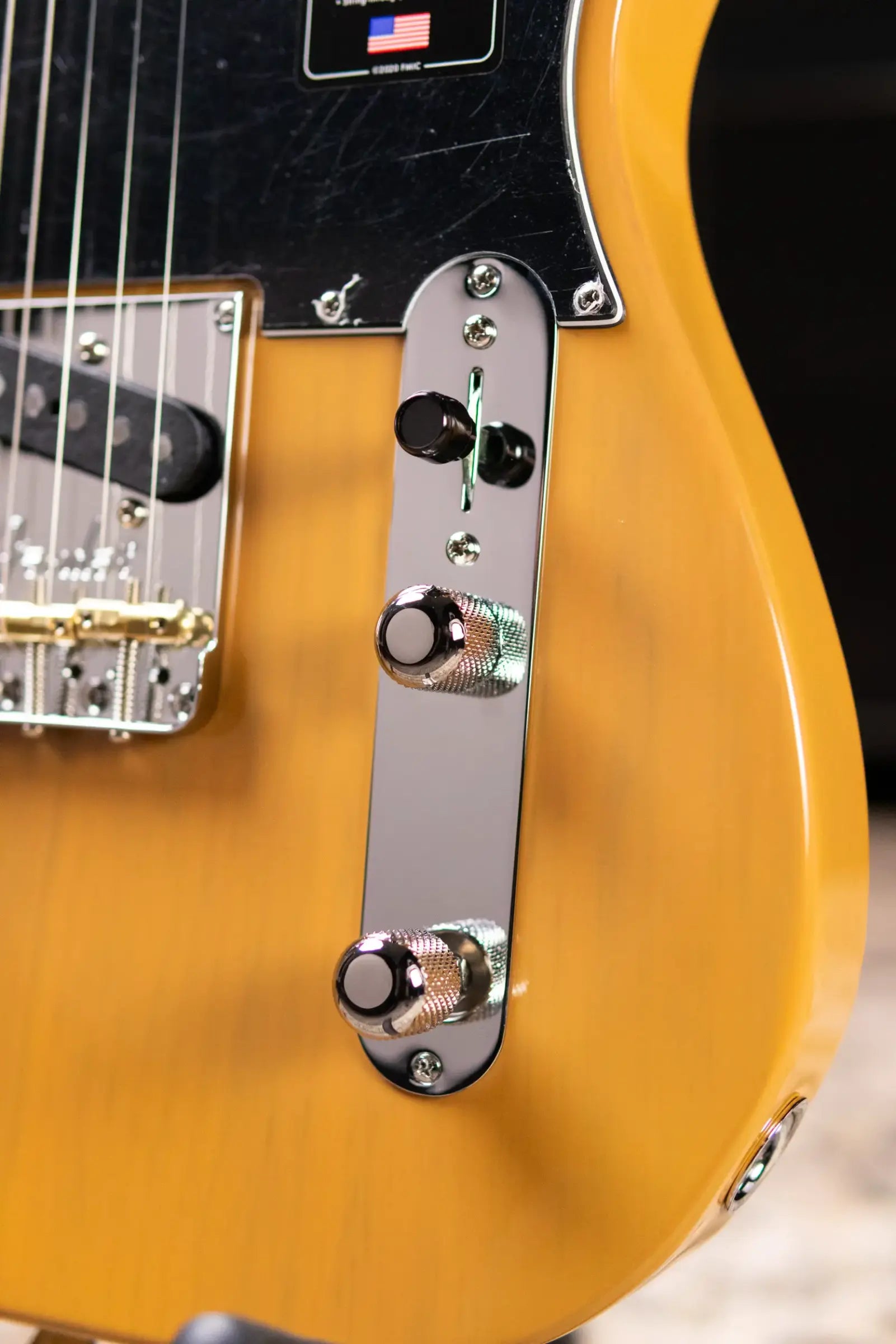 Fender American Professional II Telecaster Electric Guitar - Butterscotch Blonde with Hardshell Case