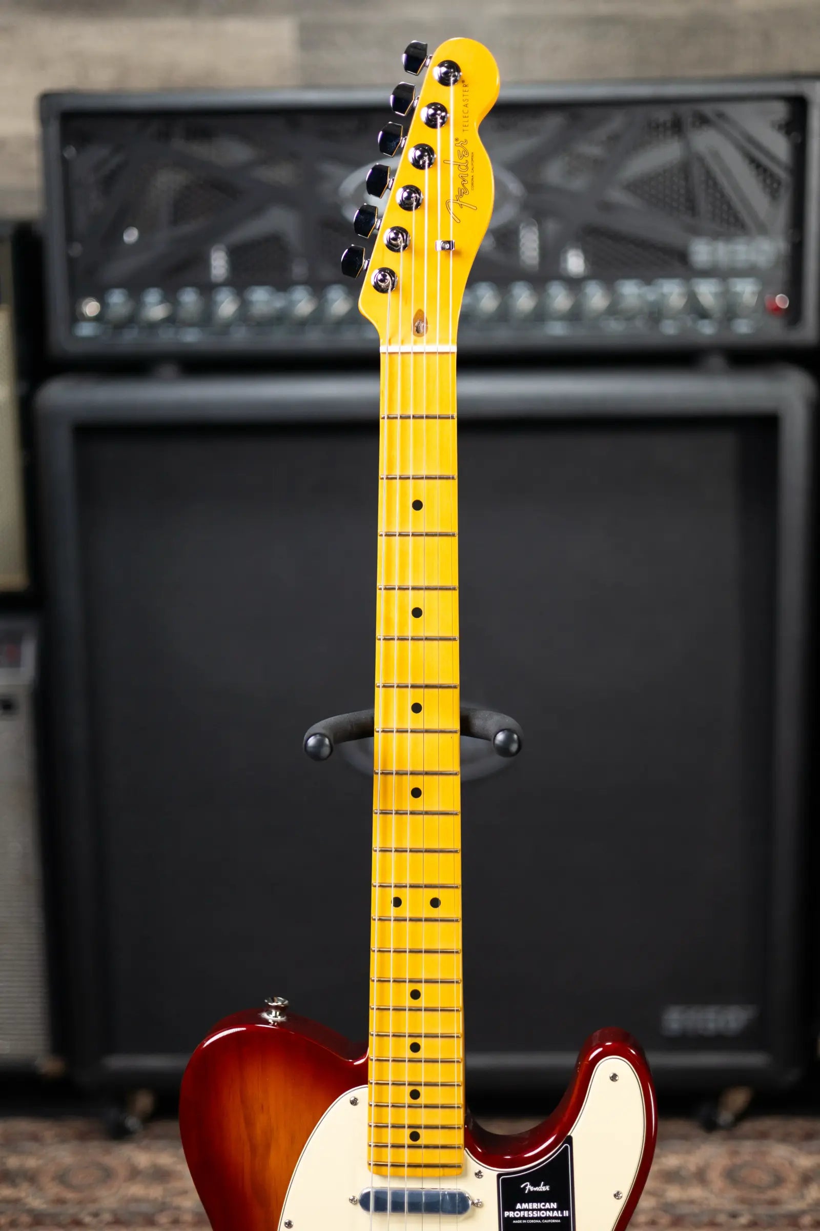 Fender American Professional II Telecaster, Maple Fingerboard - Sienna Sunburst with Hardshell Case
