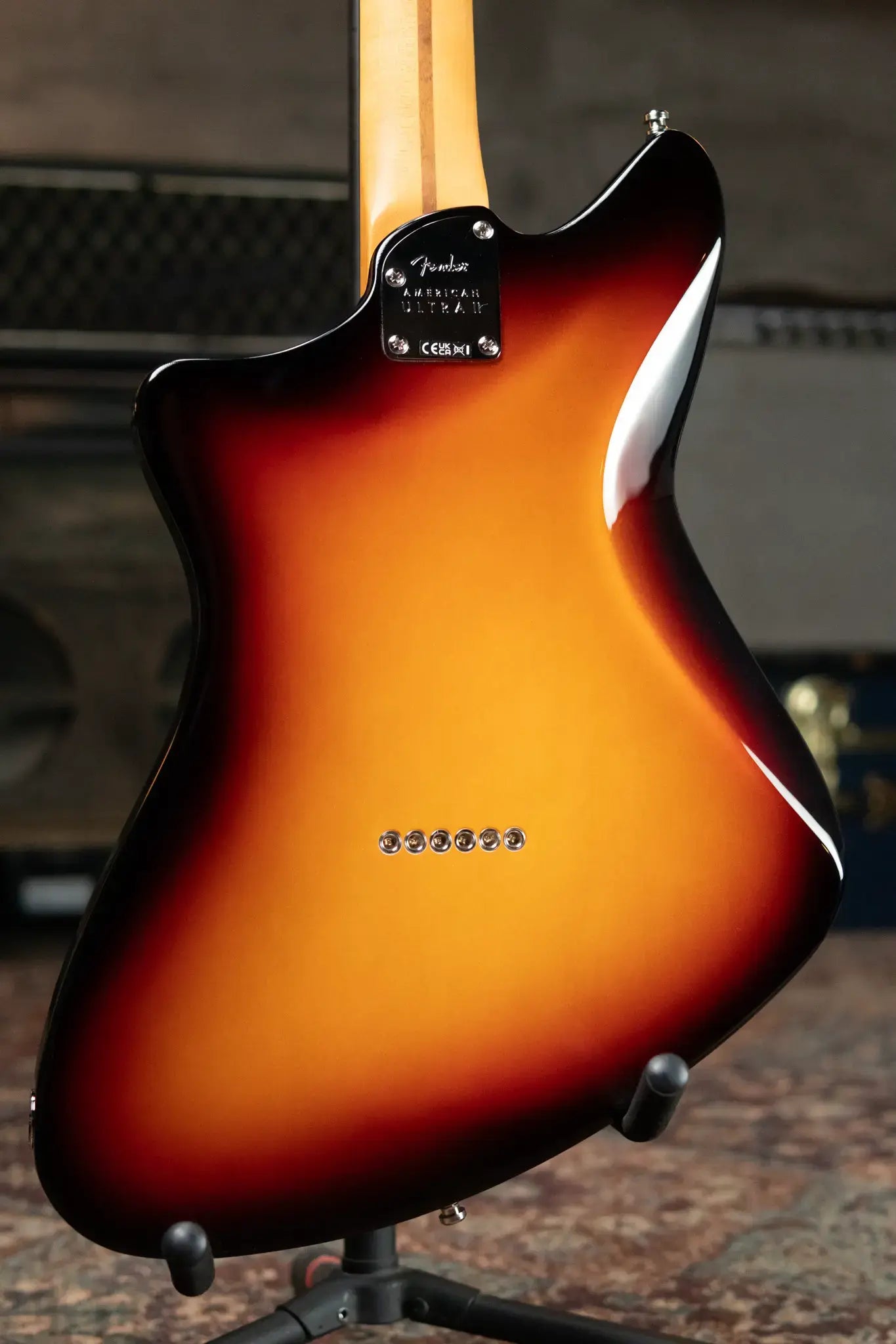 Fender American Ultra II Meteora, Ebony Fingerboard - Ultraburst With Deluxe Molded Hardshell Case