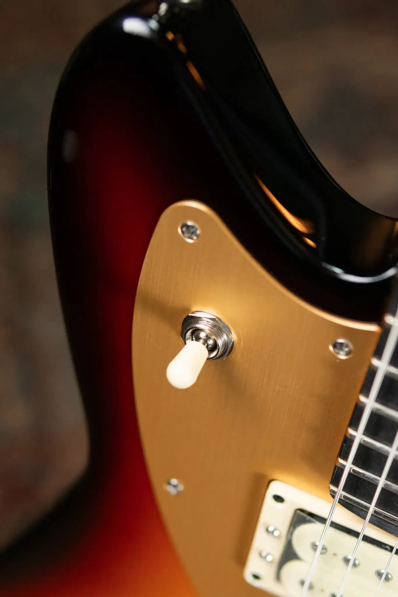 Fender American Ultra II Meteora, Ebony Fingerboard - Ultraburst With Deluxe Molded Hardshell Case