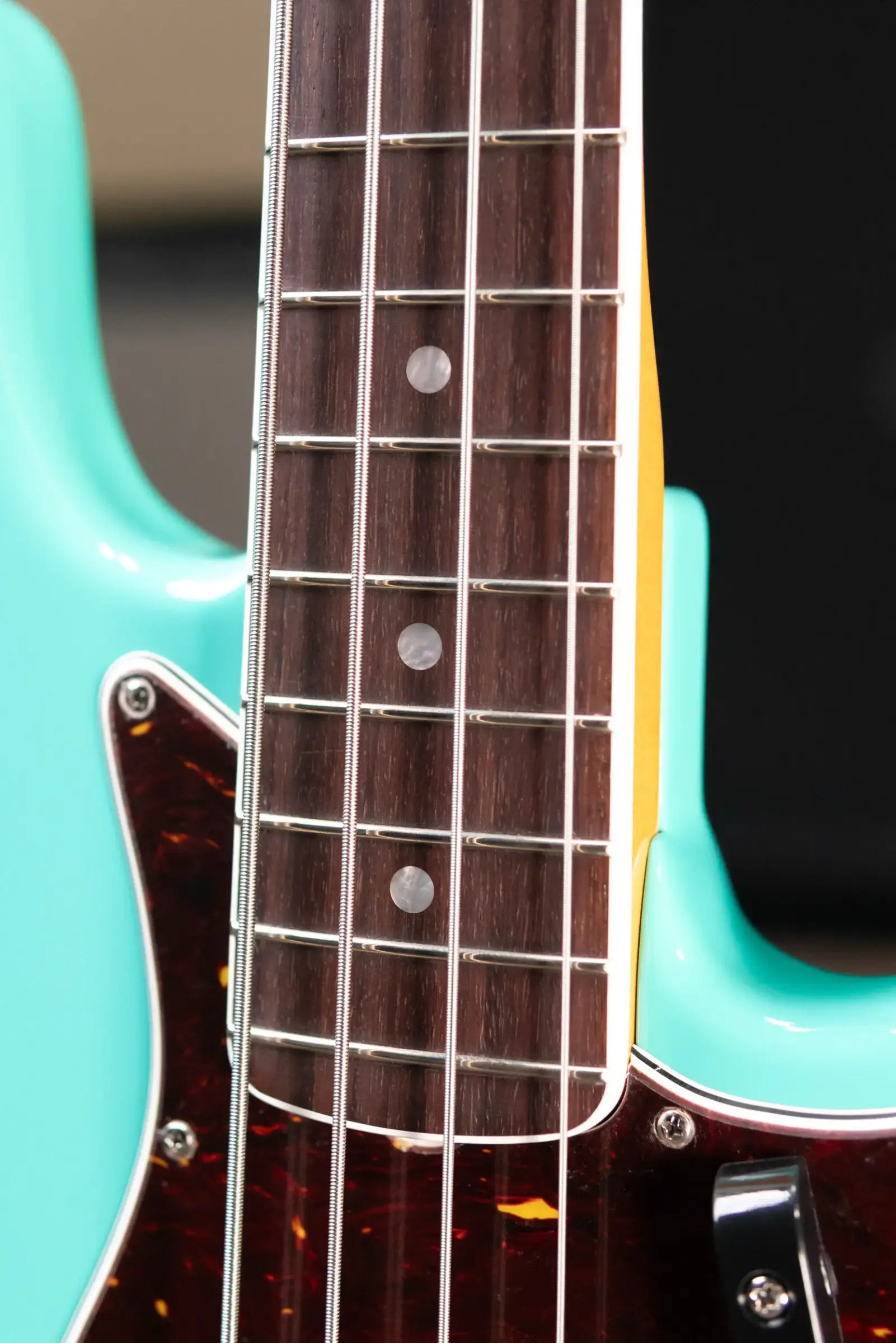 Fender American Vintage II 1966 Jazz Bass - Sea Foam Green with Hardshell Case