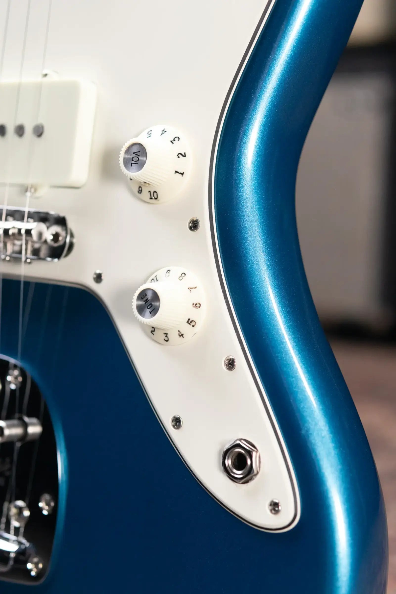 Fender American Vintage II 1966 Jazzmaster Electric Guitar Lake Placid Blue with Hardshell Case - Used