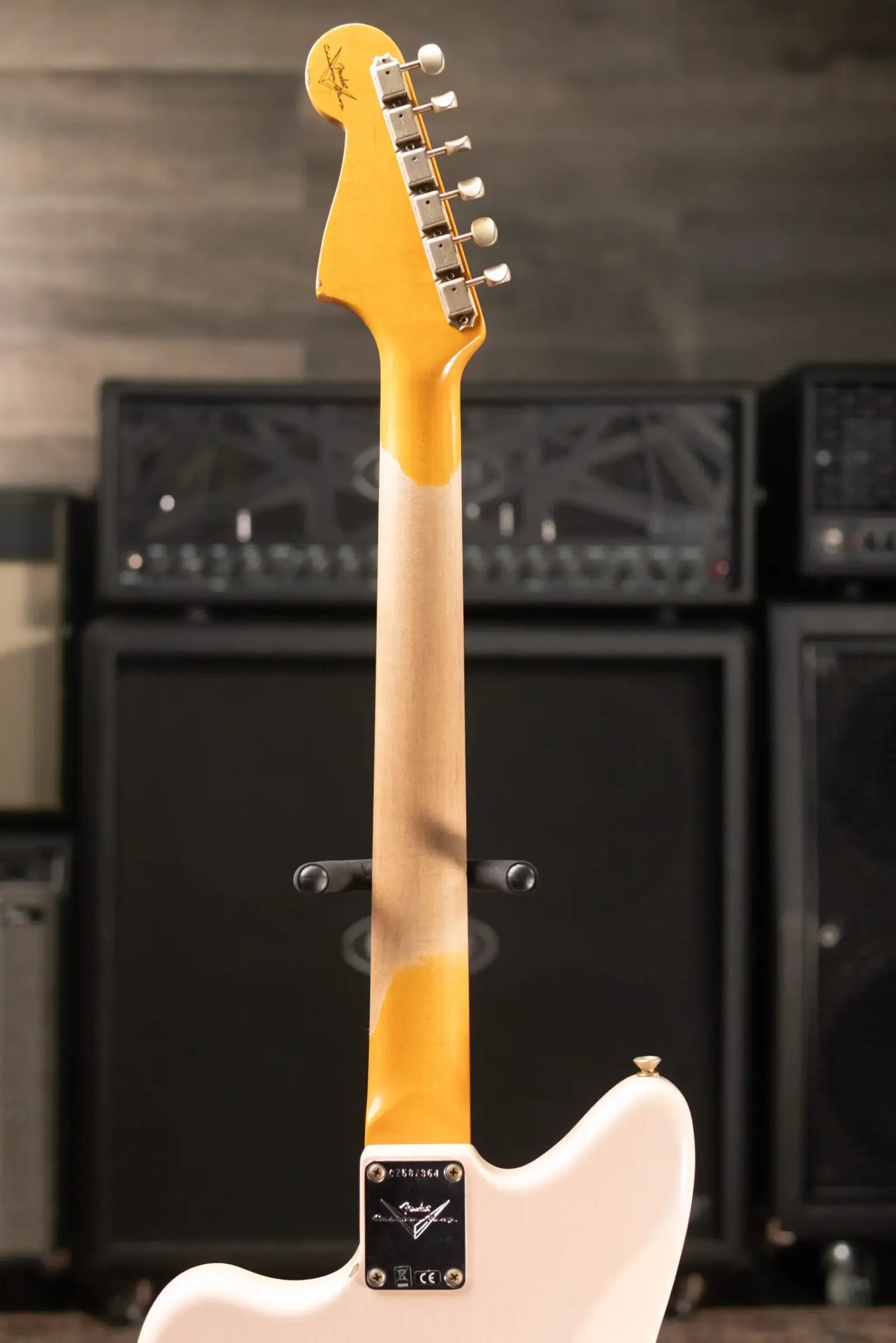 Fender Custom Shop 1963 Jazzmaster Relic Electric Guitar - Aged Shell Pink with Hardshell Case