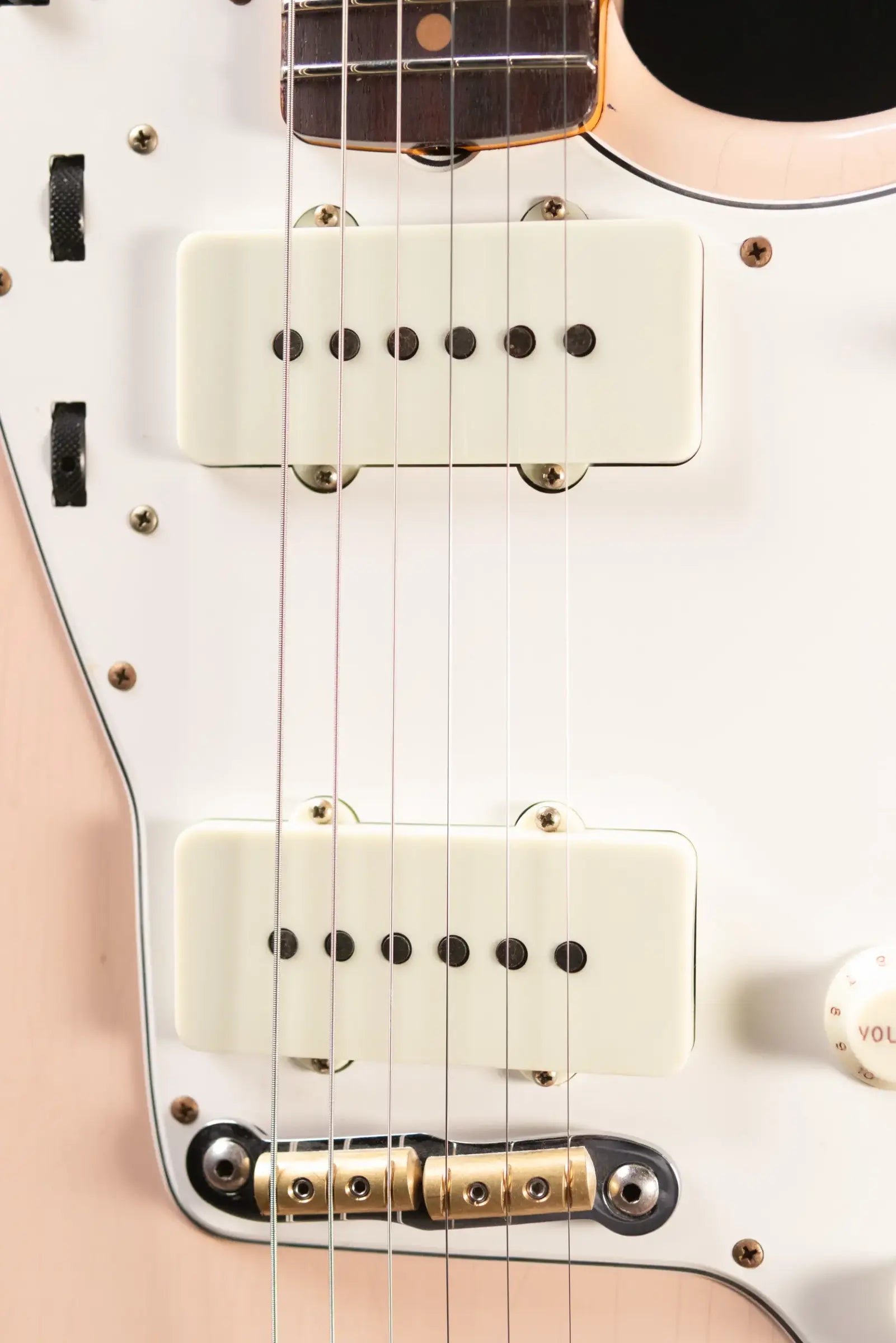 Fender Custom Shop 1963 Jazzmaster Relic Electric Guitar - Aged Shell Pink with Hardshell Case