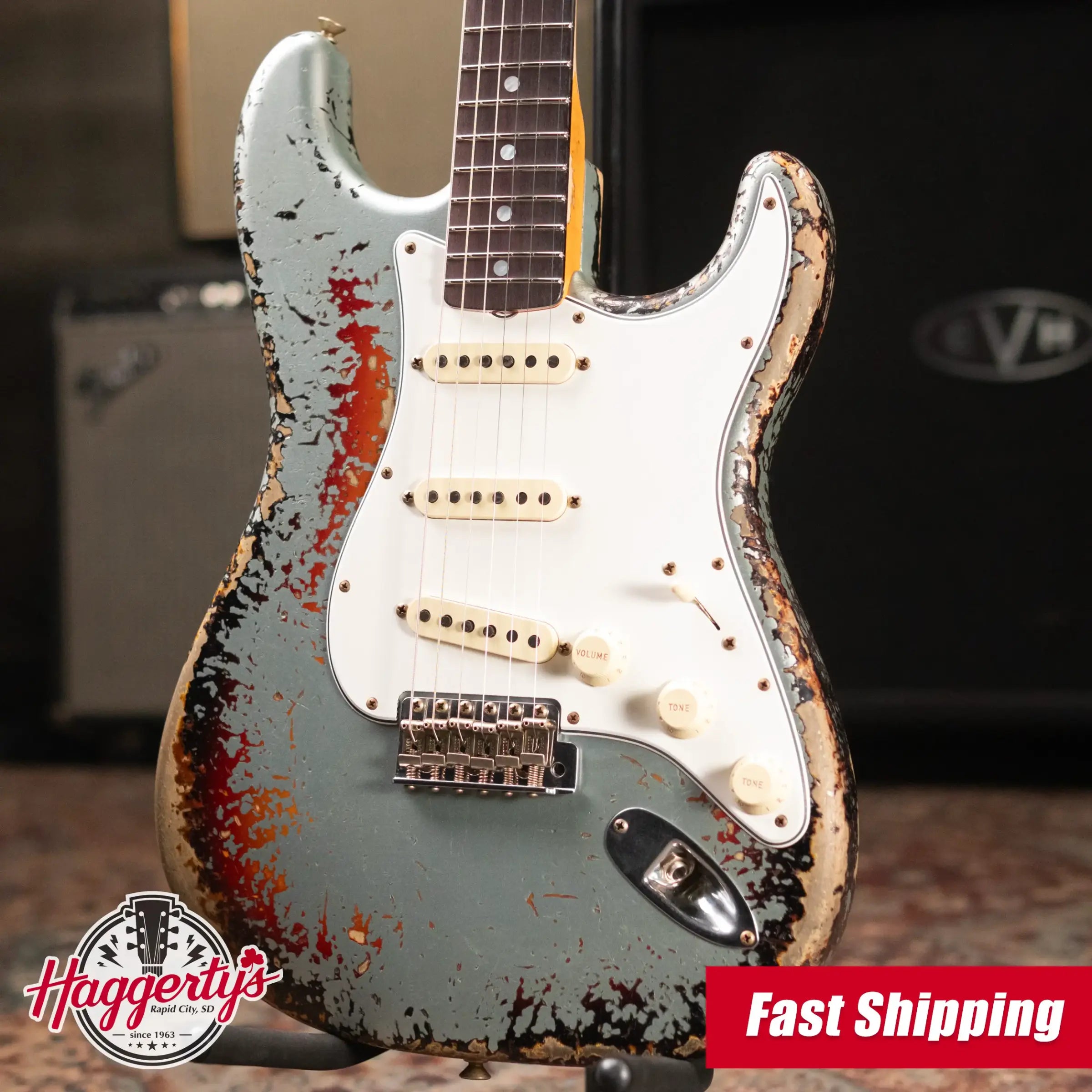 Fender Custom Shop 1965 Stratocaster Super Heavy Relic Electric Guitar - Super Faded Aged Firemist Silver over 3-Color Sunburst with Hardshell Case