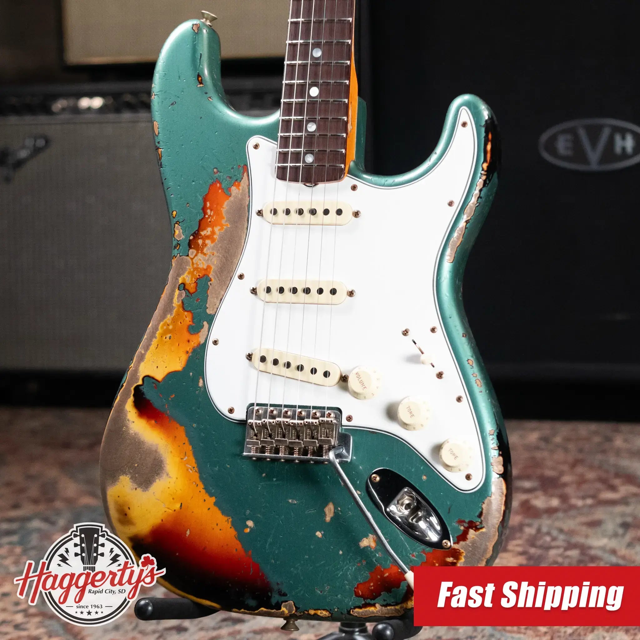 Fender Custom Shop 1965 Stratocaster Super Heavy Relic Electric Guitar - Super Faded Aged Sherwood Green Metallic over 3-Color Sunburst with Hardshell Case