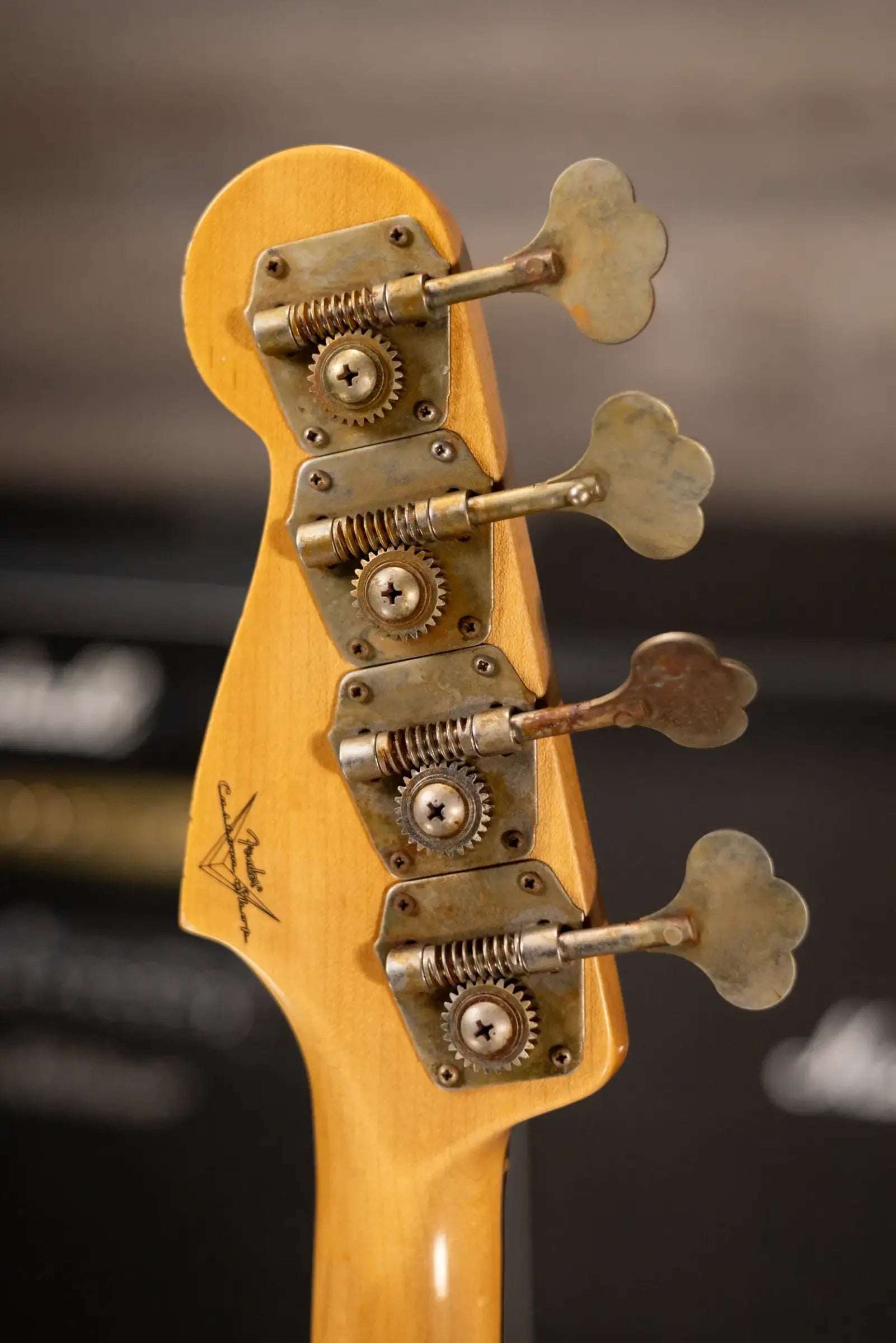 Fender Custom Shop '60 Precision Bass Reissue - 3-Tone Sunburst with Hardshell Case