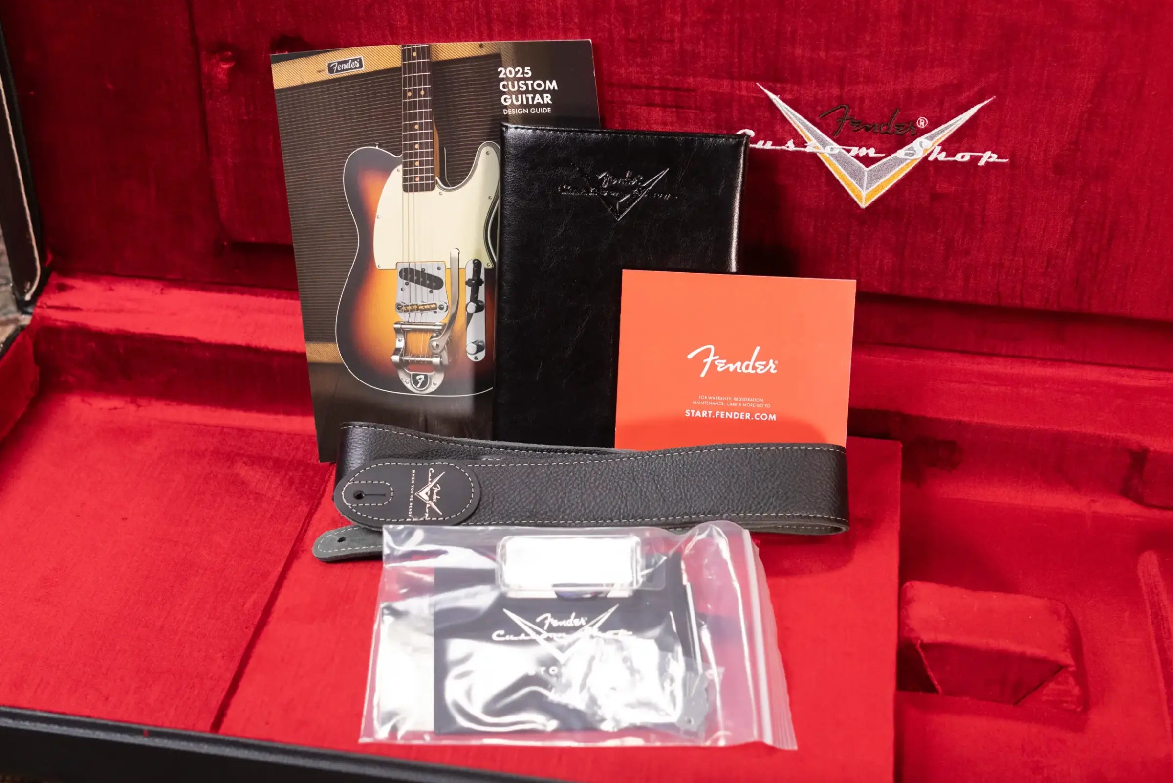 Fender Custom Shop Artisan Maple Burl Relic Jazz Bass - Honey Burst with Hardshell Case