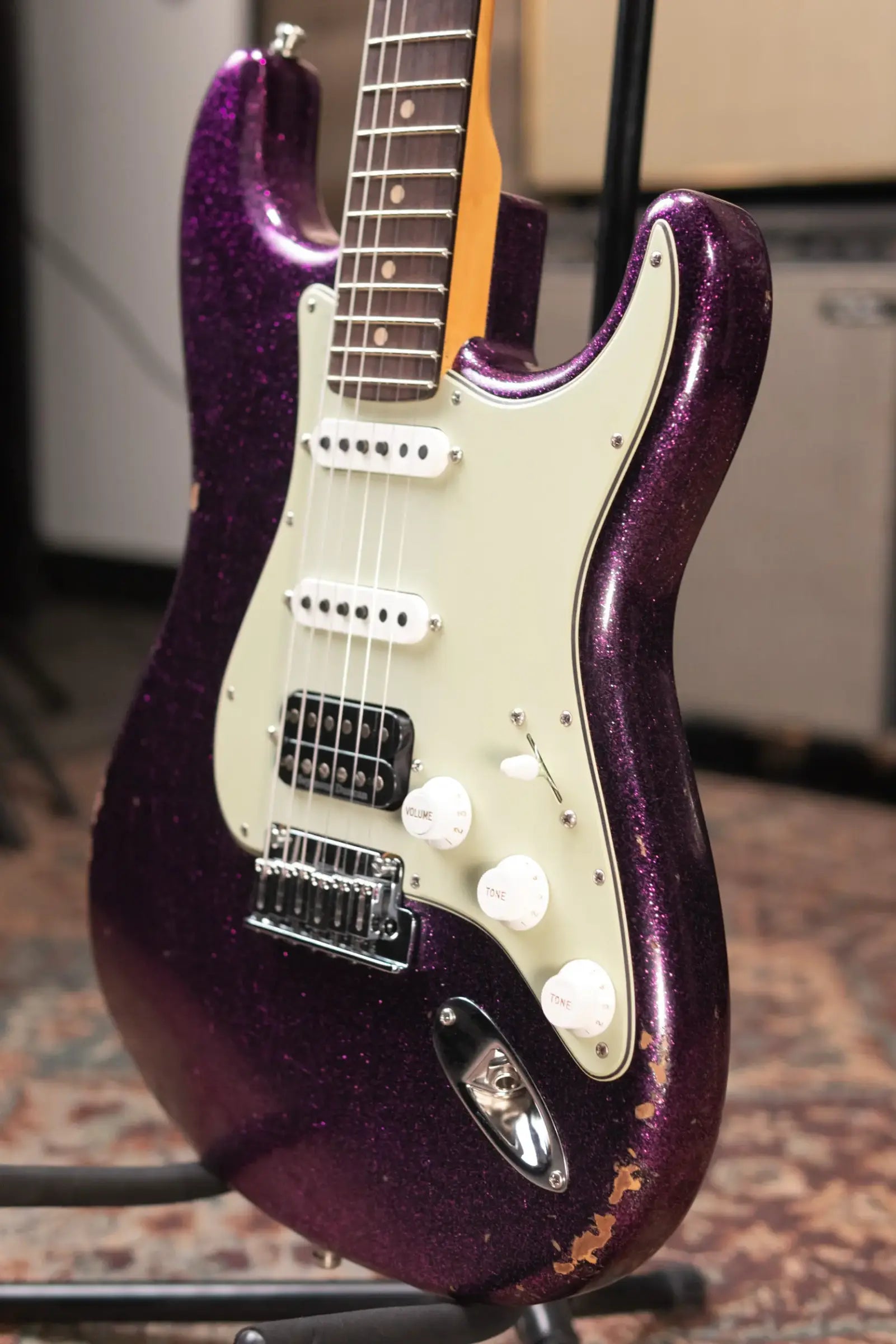 Fender Custom Shop Custom Deluxe HB S-1 Strat Relic Electric Guitar - Magenta Sparkle with Closet Classic Hardware and Hardshell Case