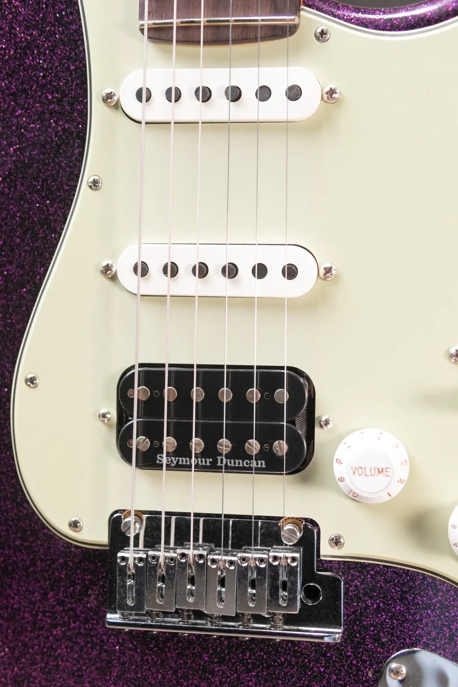Fender Custom Shop Custom Deluxe HB S-1 Strat Relic Electric Guitar - Magenta Sparkle with Closet Classic Hardware and Hardshell Case