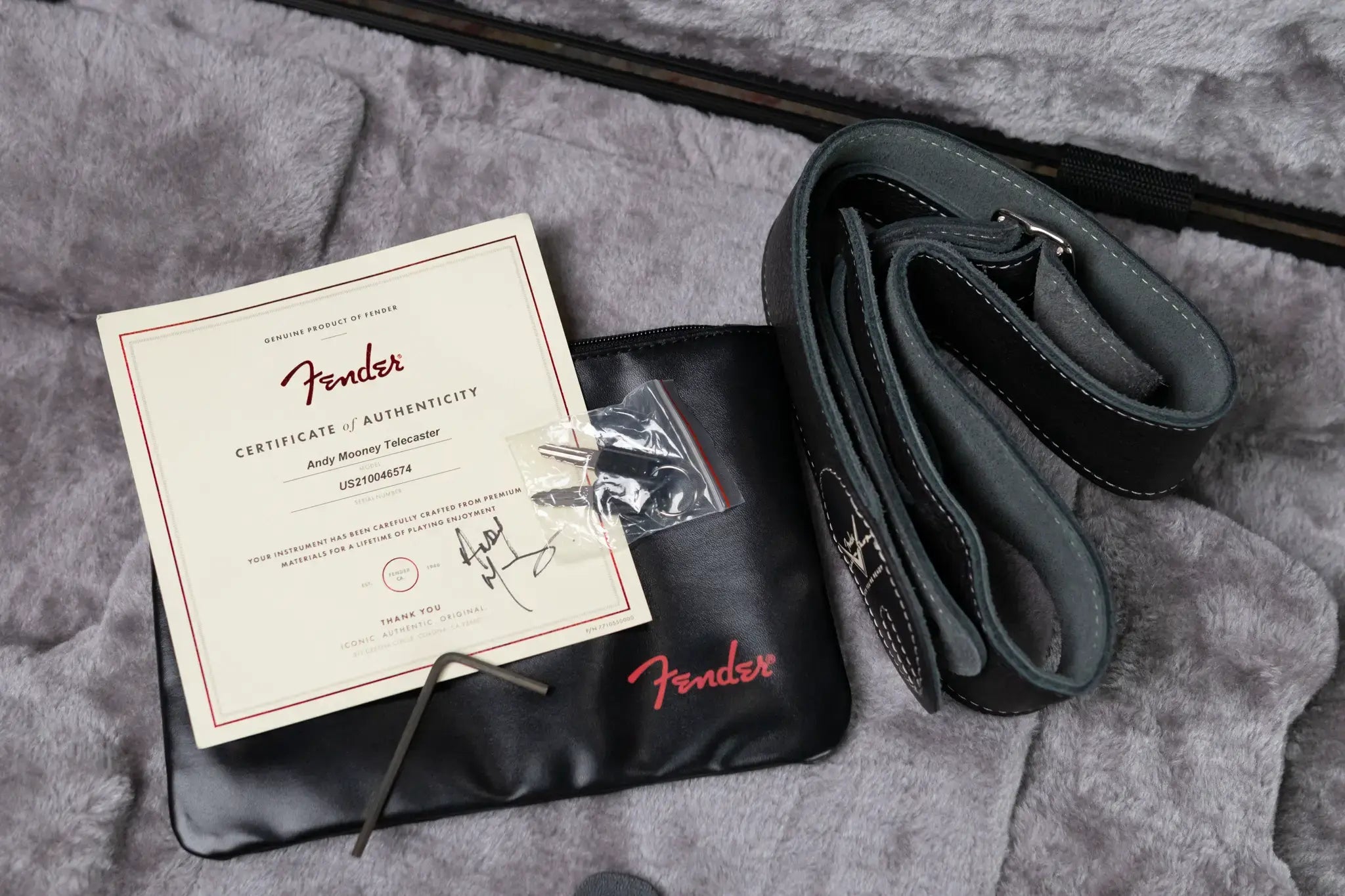 Fender Custom Shop "Imagine" World Stamp Collection Telecaster, Republic of Angola with Hardshell Case