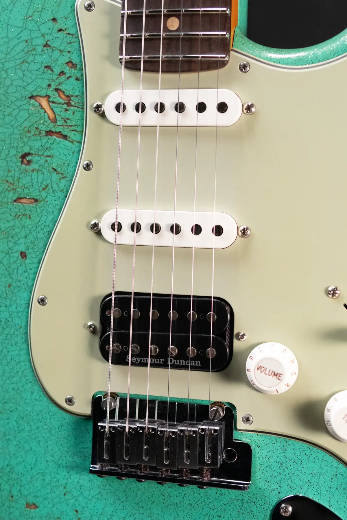 Fender Custom Shop LR25-Custom Deluxe HBS-1 Stratocaster Heavy Relic Electric Guitar - Seafoam Green Sparkle/3-Color Sunburst with Hardshell Case