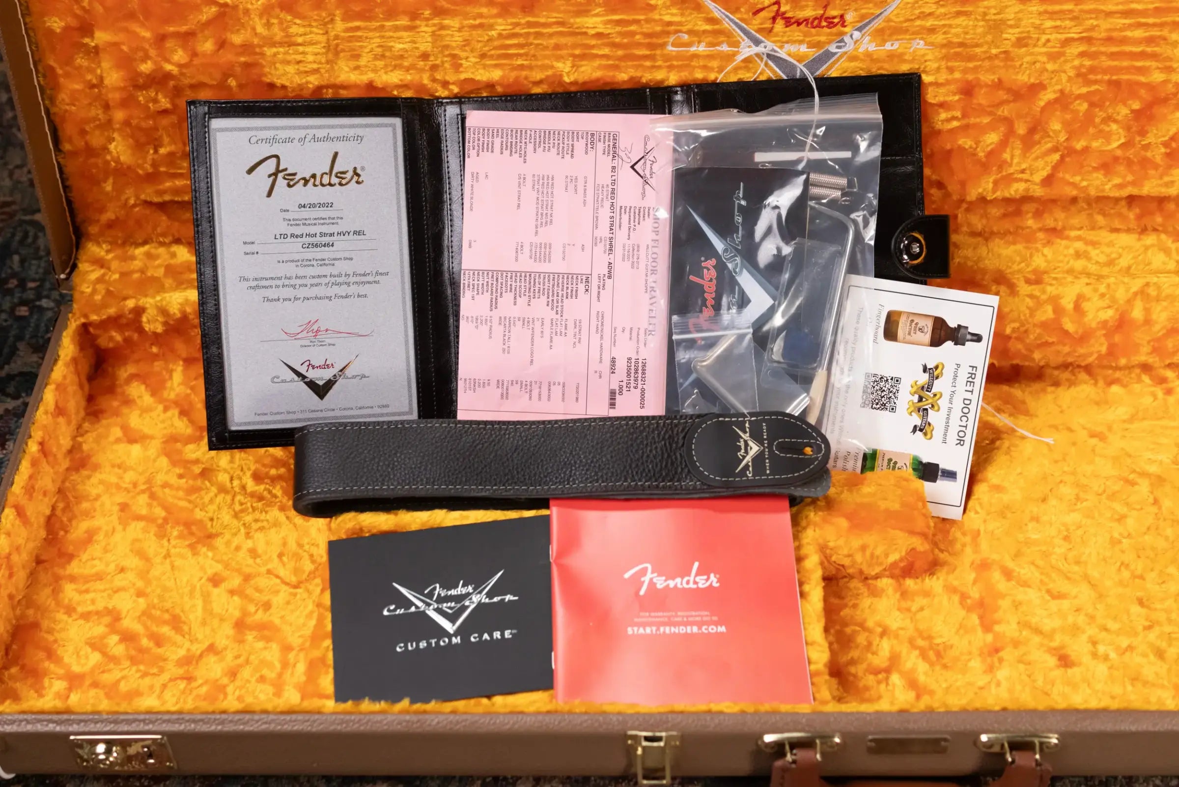 Fender Custom Shop LTD Red Hot Stratocaster - Heavy Relic Dirty White Blonde with Hardshell Case - Used