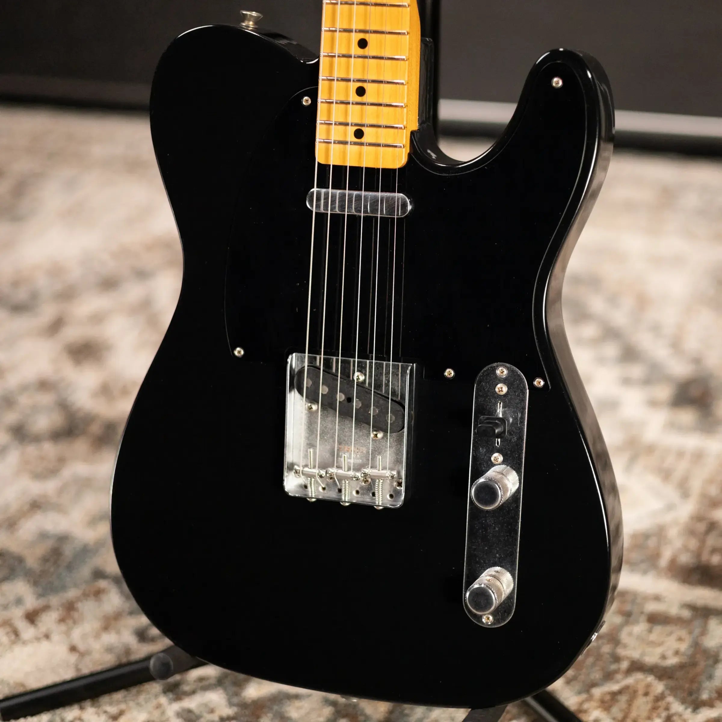 Fender Dealer Exclusive Vintera Road Worn '60s Double Esquire Electric Guitar - Black with Hardshell Case