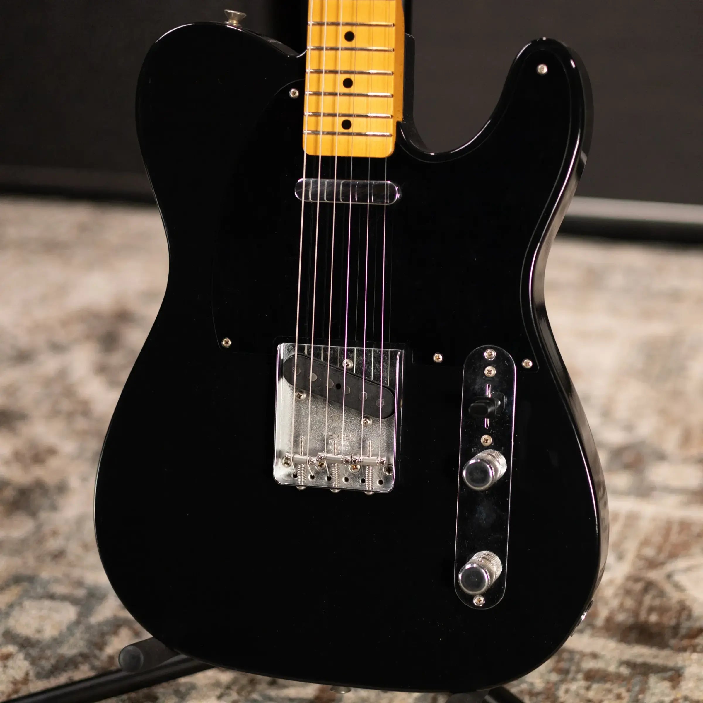 Fender Dealer Exclusive Vintera Road Worn '60s Double Esquire Electric Guitar - Black with Hardshell Case