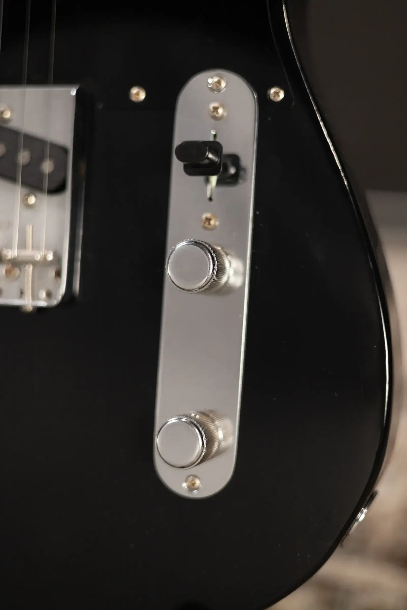 Fender Dealer Exclusive Vintera Road Worn '60s Double Esquire Electric Guitar - Black with Hardshell Case