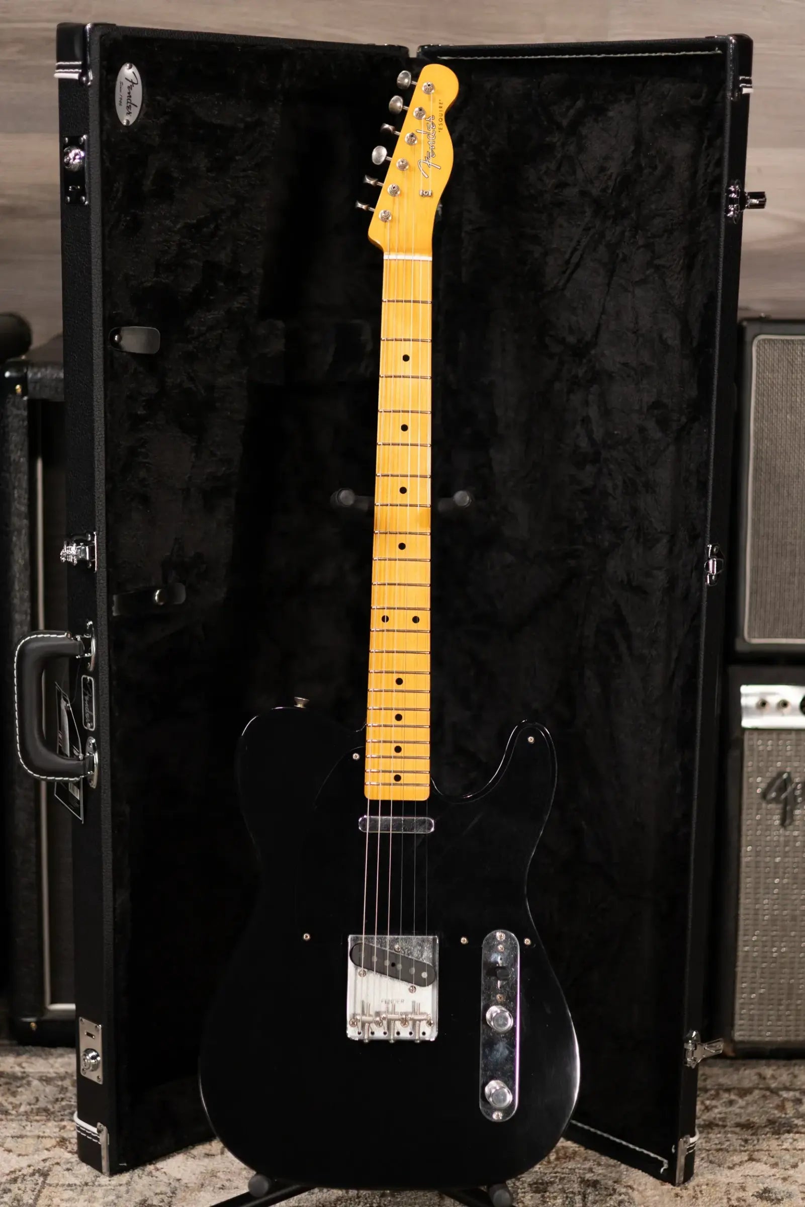 Fender Dealer Exclusive Vintera Road Worn '60s Double Esquire Electric Guitar - Black with Hardshell Case