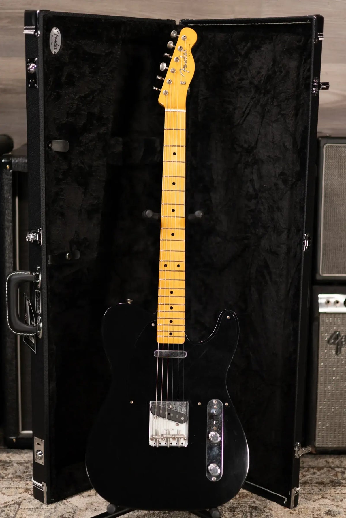 Fender Dealer Exclusive Vintera Road Worn '60s Double Esquire Electric Guitar - Black with Hardshell Case