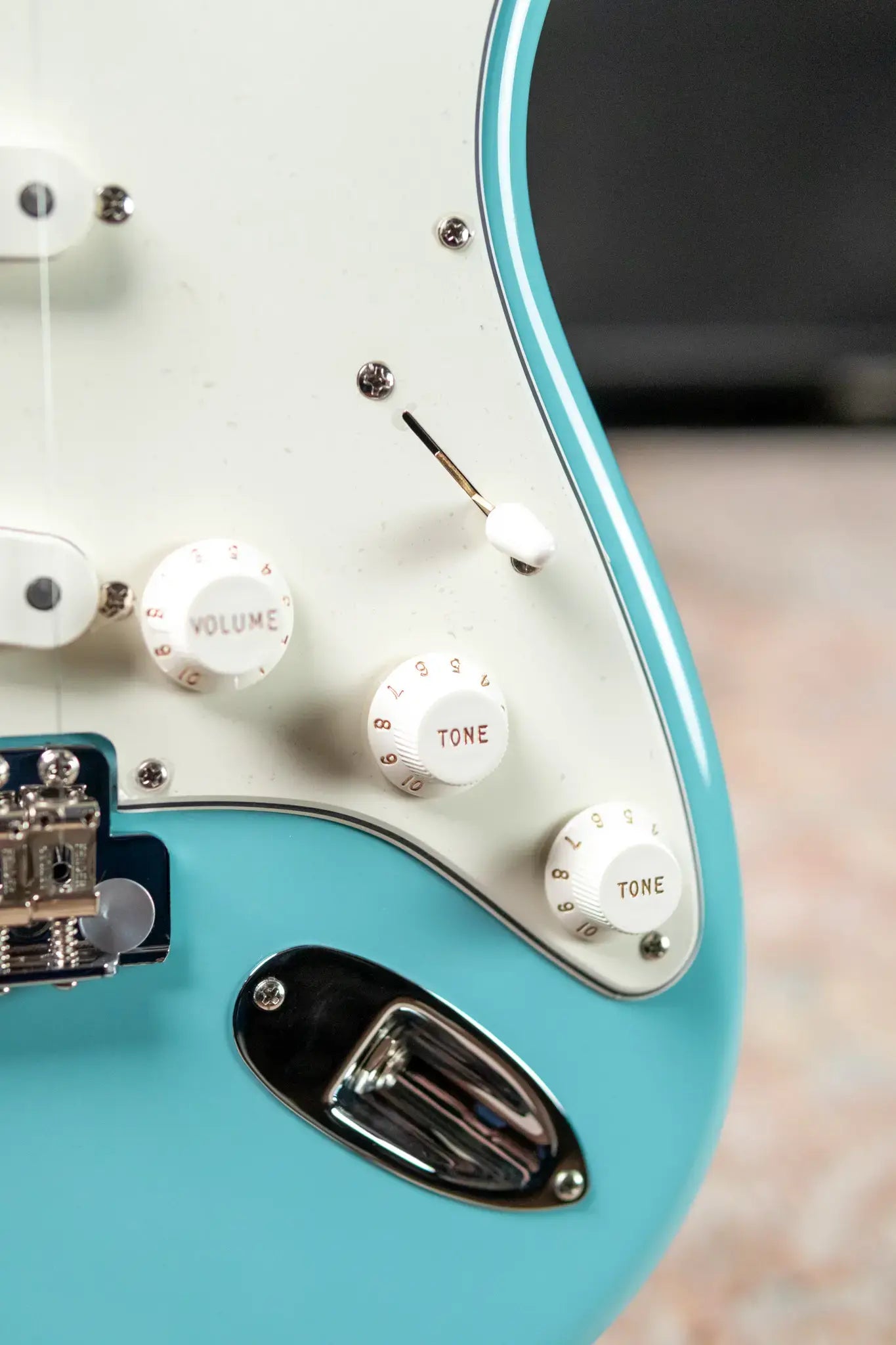 Fender Eric Johnson Stratocaster, Rosewood Fingerboard - Tropical Turquoise with Hardshell Case