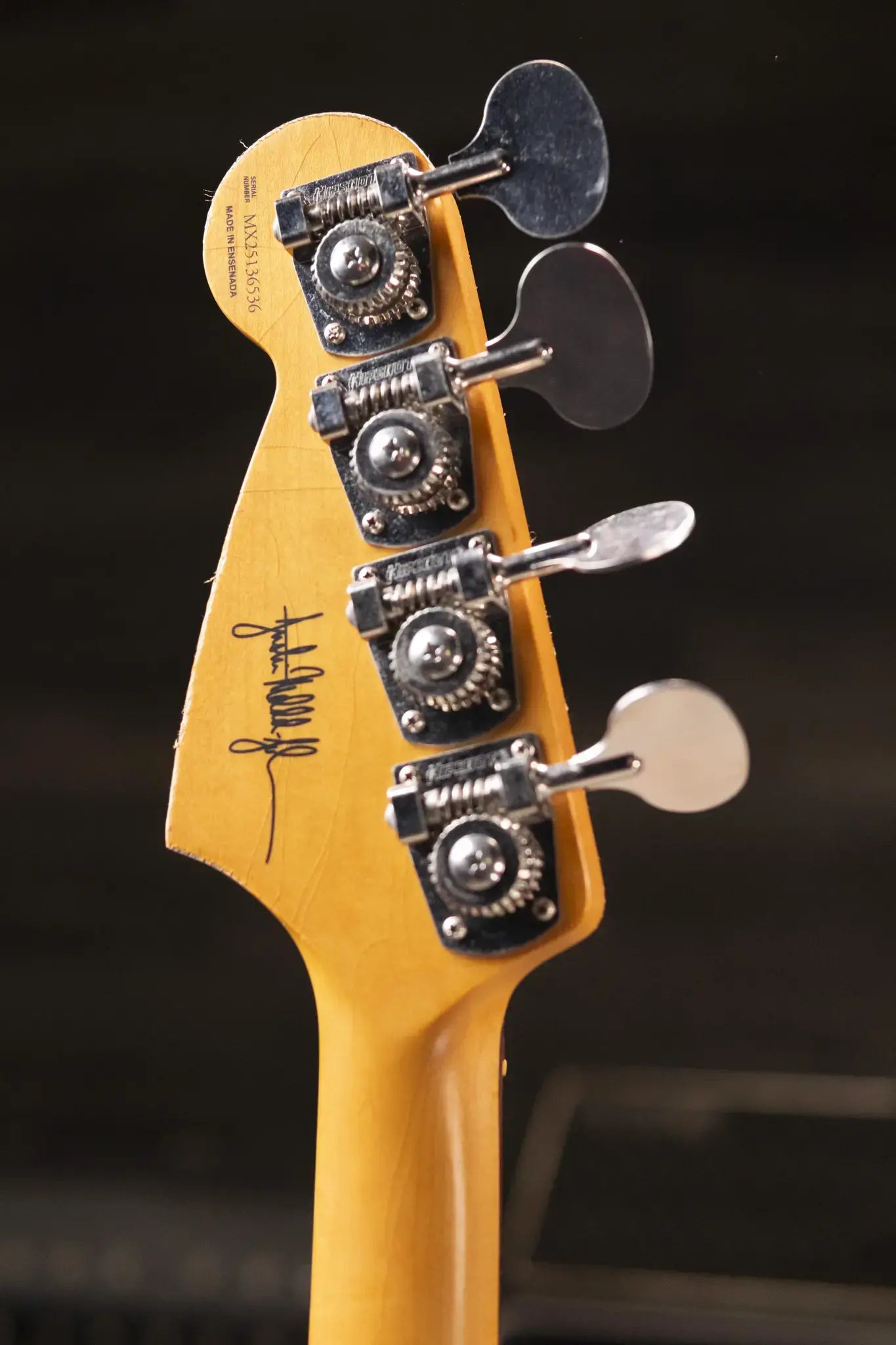 Fender JMJ Road Worn Mustang Bass - Faded Daphne Blue with Gig Bag