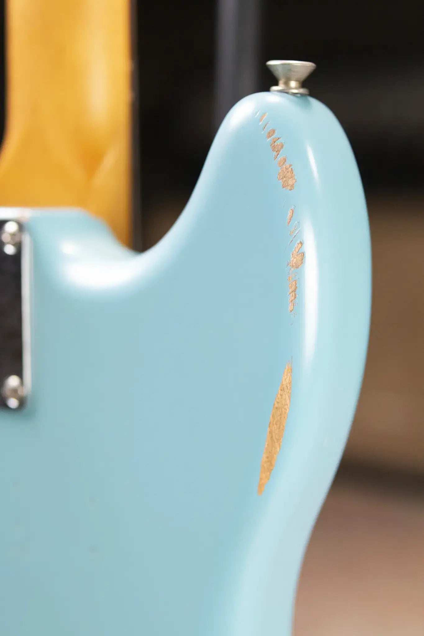 Fender JMJ Road Worn Mustang Bass - Faded Daphne Blue with Gig Bag