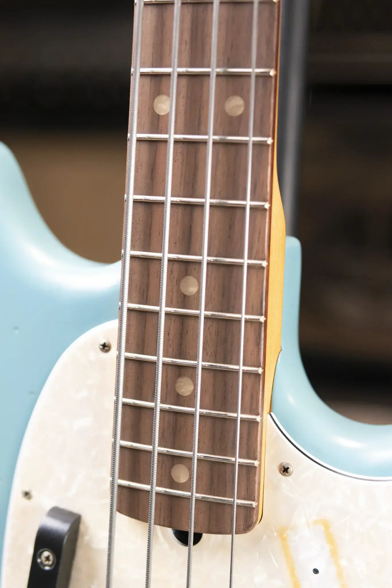 Fender JMJ Road Worn Mustang Bass - Faded Daphne Blue with Gig Bag