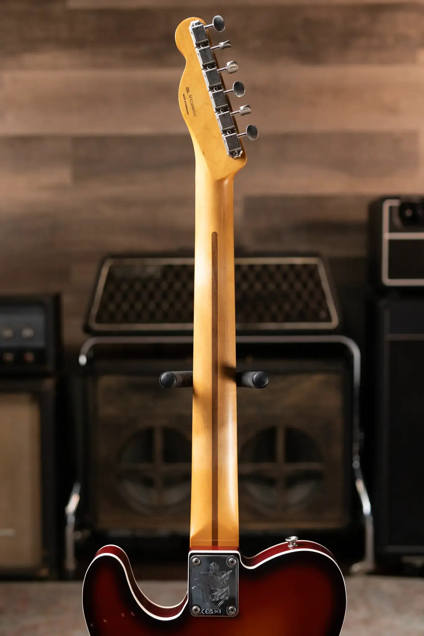 Fender Jason Isbell Custom Telecaster Rosewood Fingerboard - 3-Color Chocolate Burst with Gig Bag