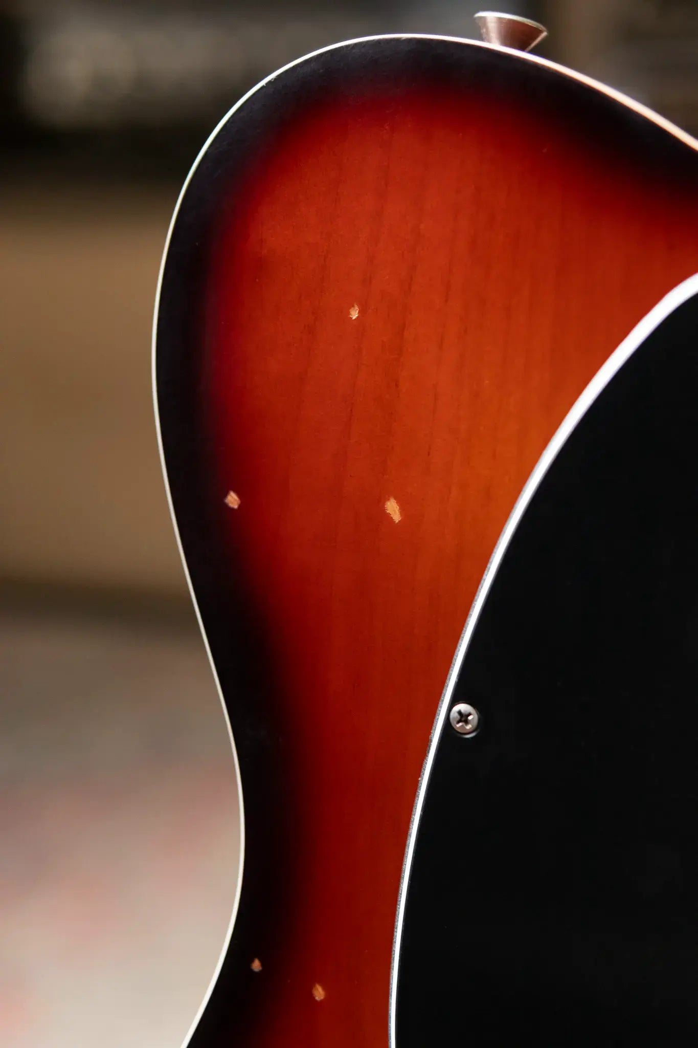 Fender Jason Isbell Custom Telecaster Rosewood Fingerboard - 3-Color Chocolate Burst with Gig Bag