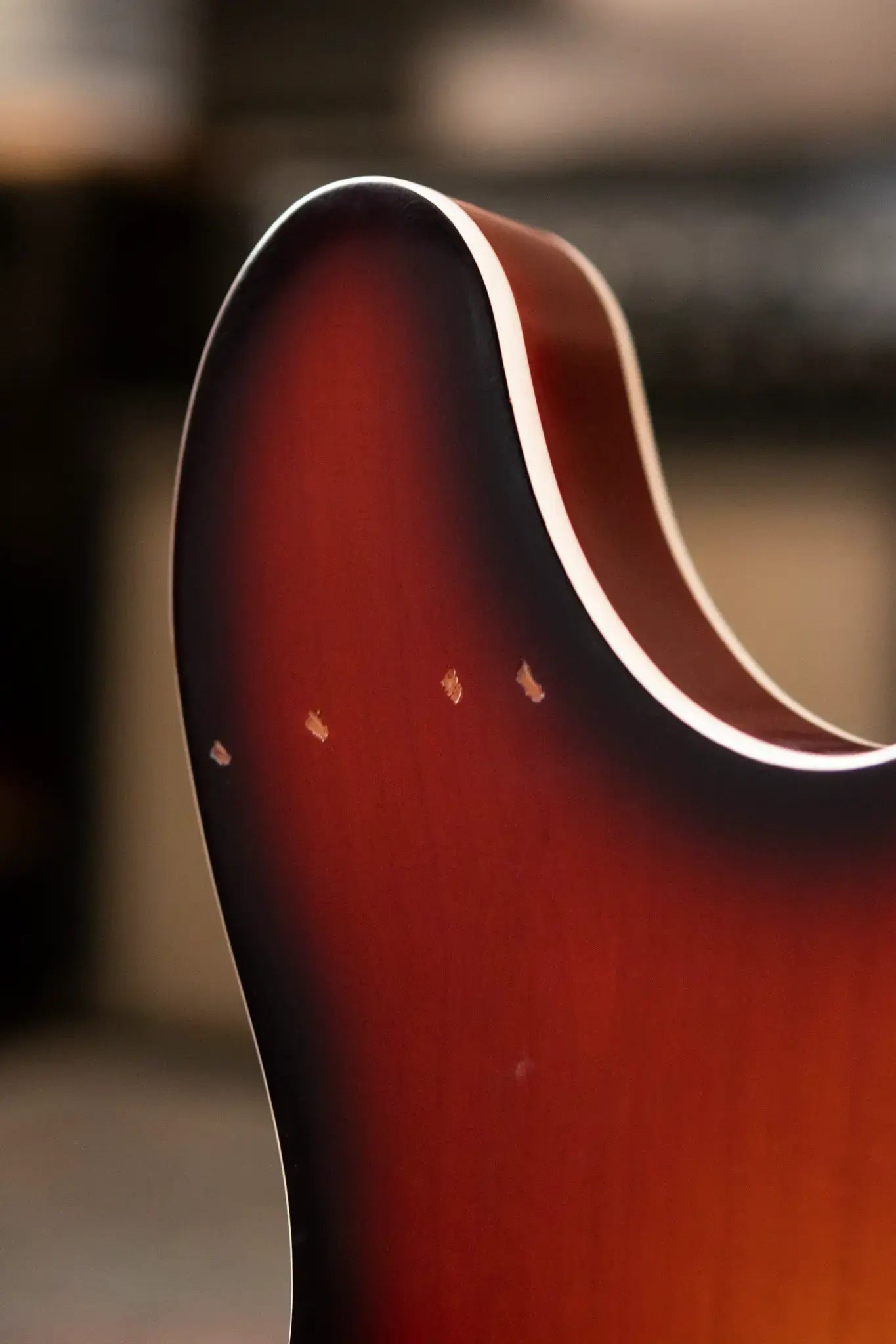 Fender Jason Isbell Custom Telecaster Rosewood Fingerboard - 3-Color Chocolate Burst with Gig Bag