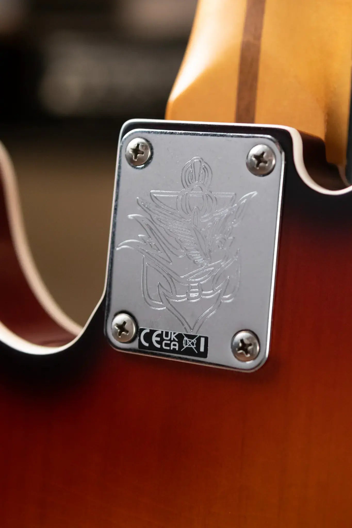 Fender Jason Isbell Custom Telecaster Rosewood Fingerboard - 3-Color Chocolate Burst with Gig Bag