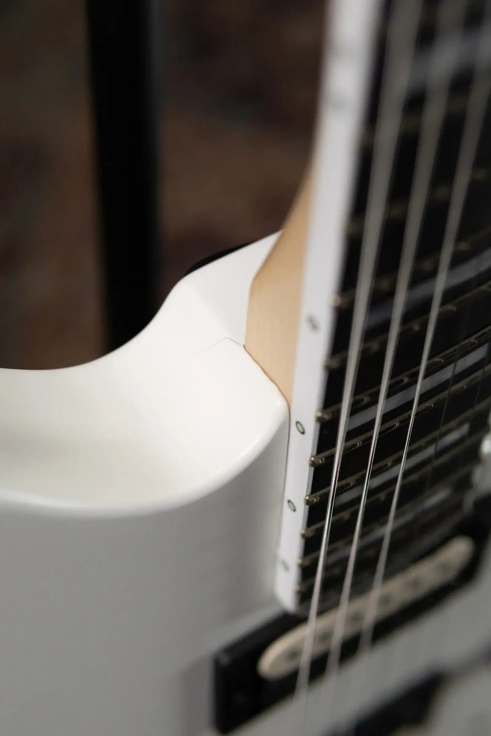 Fender Jazzmaster Jim Root Electric Guitar - Arctic White with Hardcase