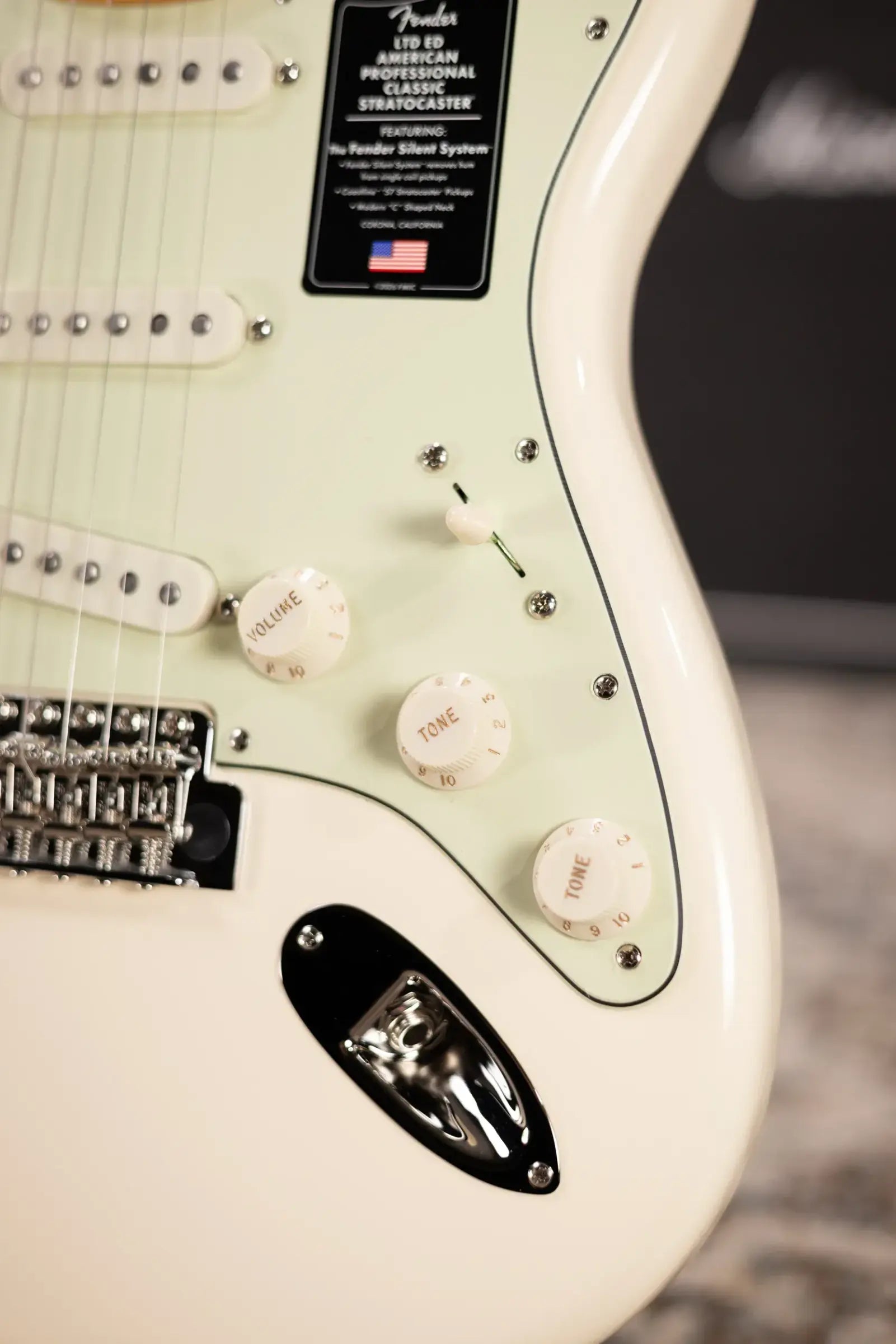 Fender Limited Edition American Professional Classic Stratocaster Electric Guitar - Featuring the Silent System - Olympic White with Gig Bag