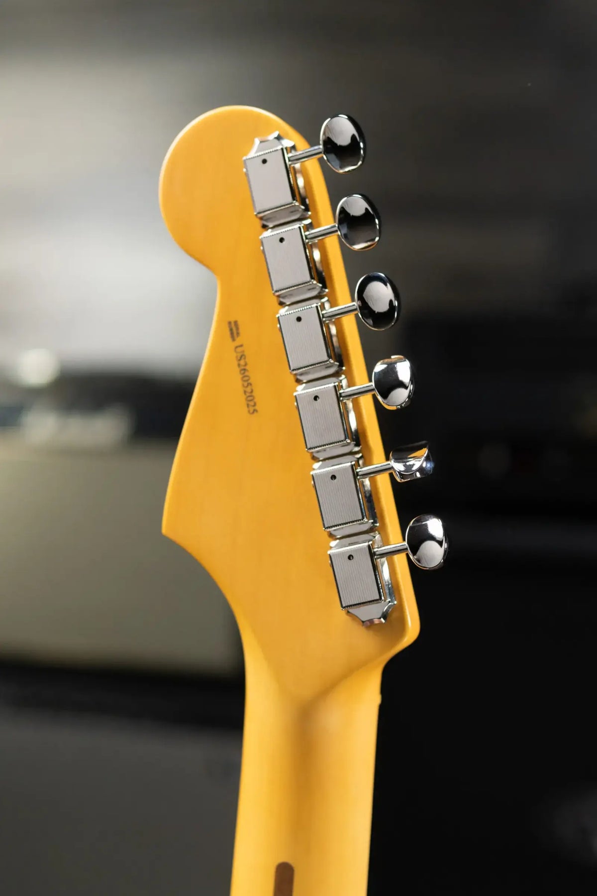 Fender Limited Edition American Professional Classic Stratocaster Electric Gutiar Featuring the Silent System - Candy Apple Red with Gig Bag