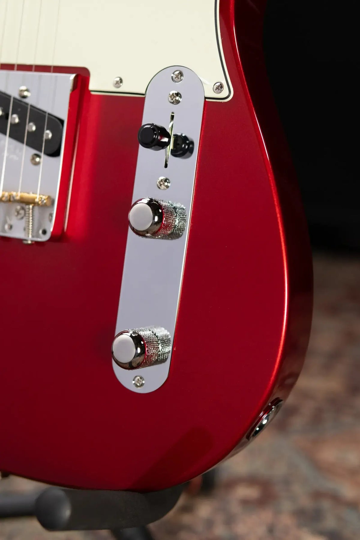 Fender Limited Edition American Professional Classic Telecaster Electric Guitar Featuring the Fender Silent System - Candy Apple Red with Gig Bag