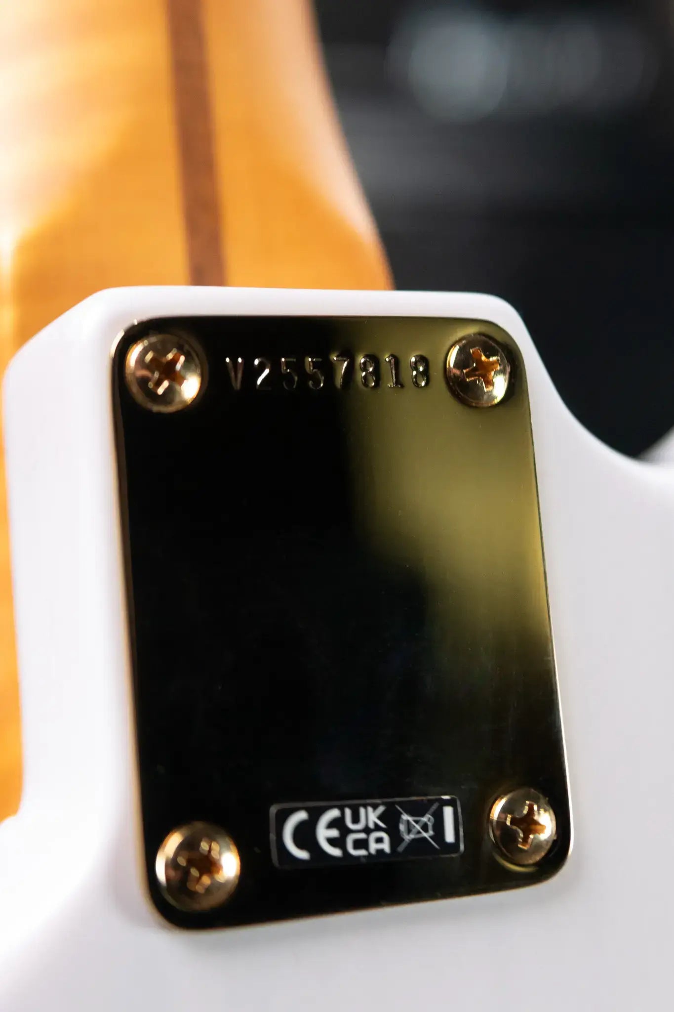 Fender Limited Edition American Vintage II 1957 Stratocaster Electric Guitar - White Blonde with Hardshell Case