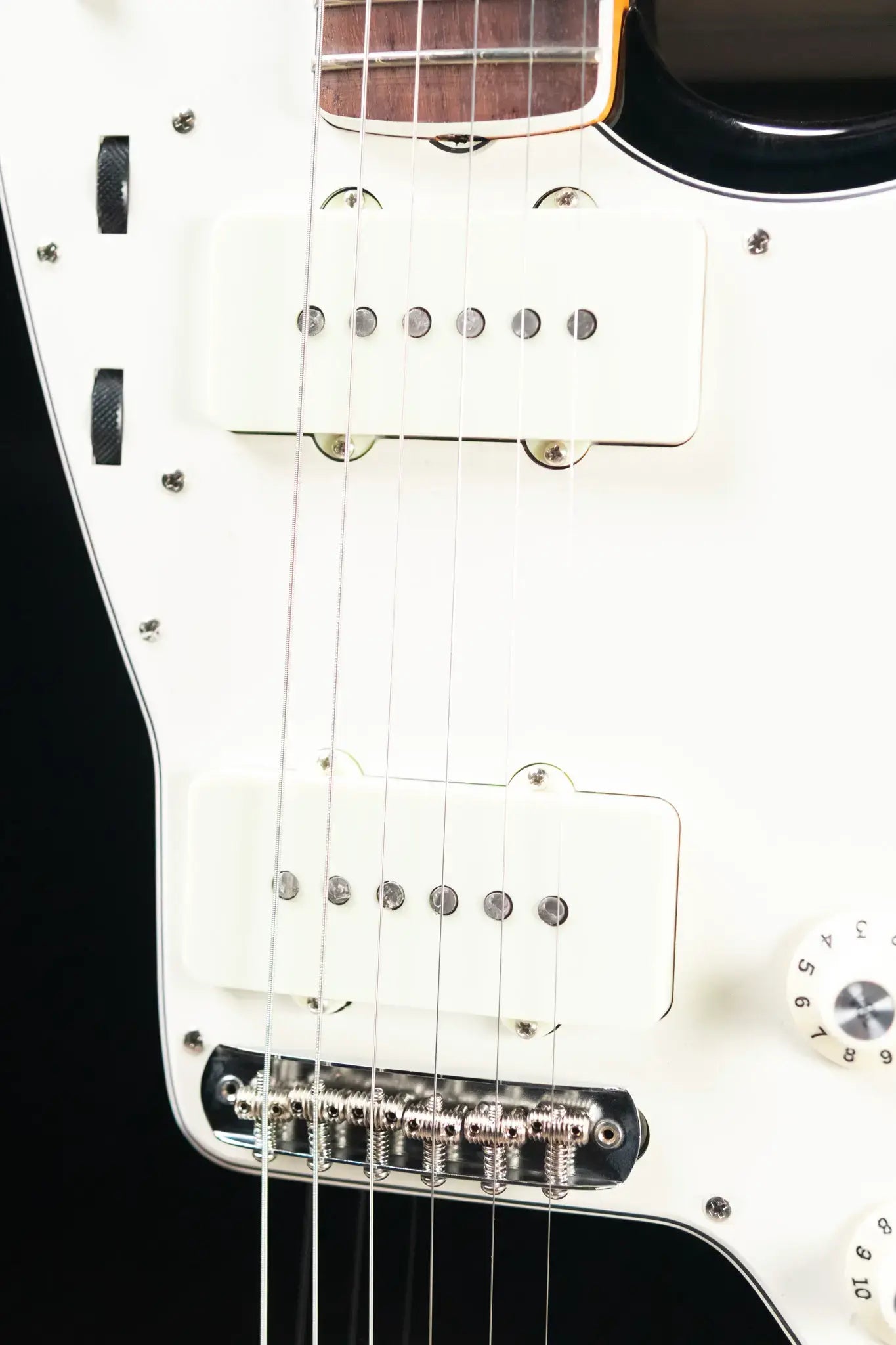 Fender Limited Edition American Vintage II 1966 Jazzmaster Electric Guitar - Black with Hardshell Case