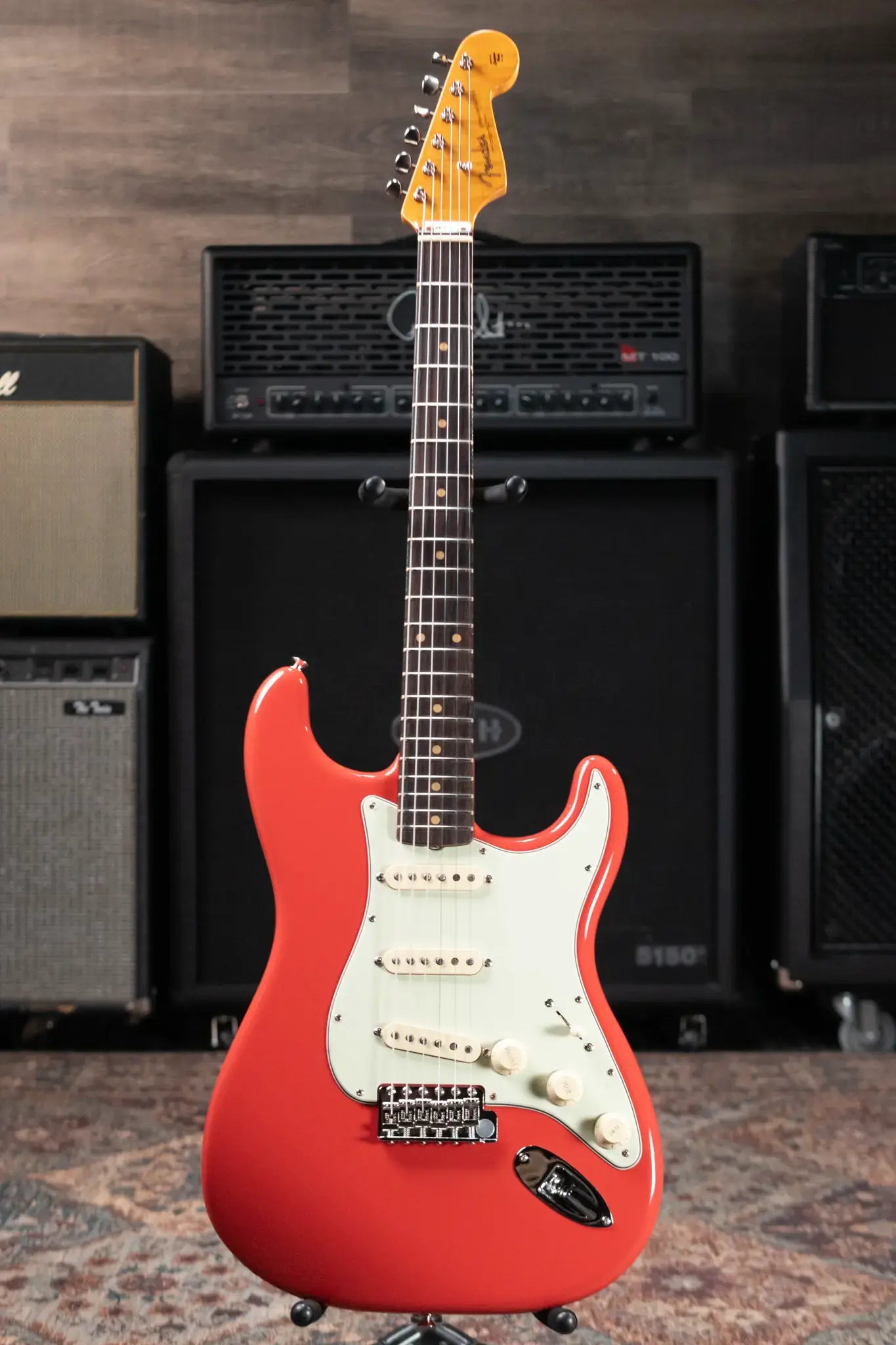 Fender Limited Edition American Vintage II '61 Stratocaster Electric Guitar, Rosewood Fingerboard - Fiesta Red with Hardshell Case