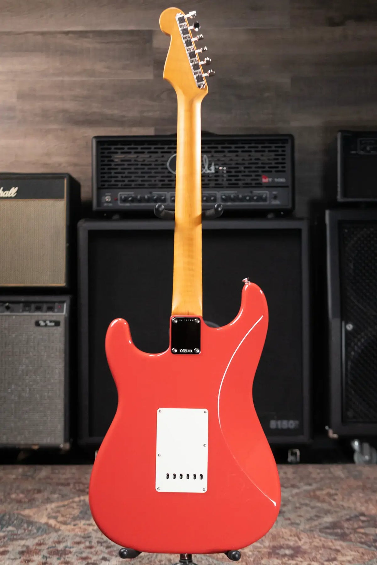 Fender Limited Edition American Vintage II '61 Stratocaster Electric Guitar, Rosewood Fingerboard - Fiesta Red with Hardshell Case
