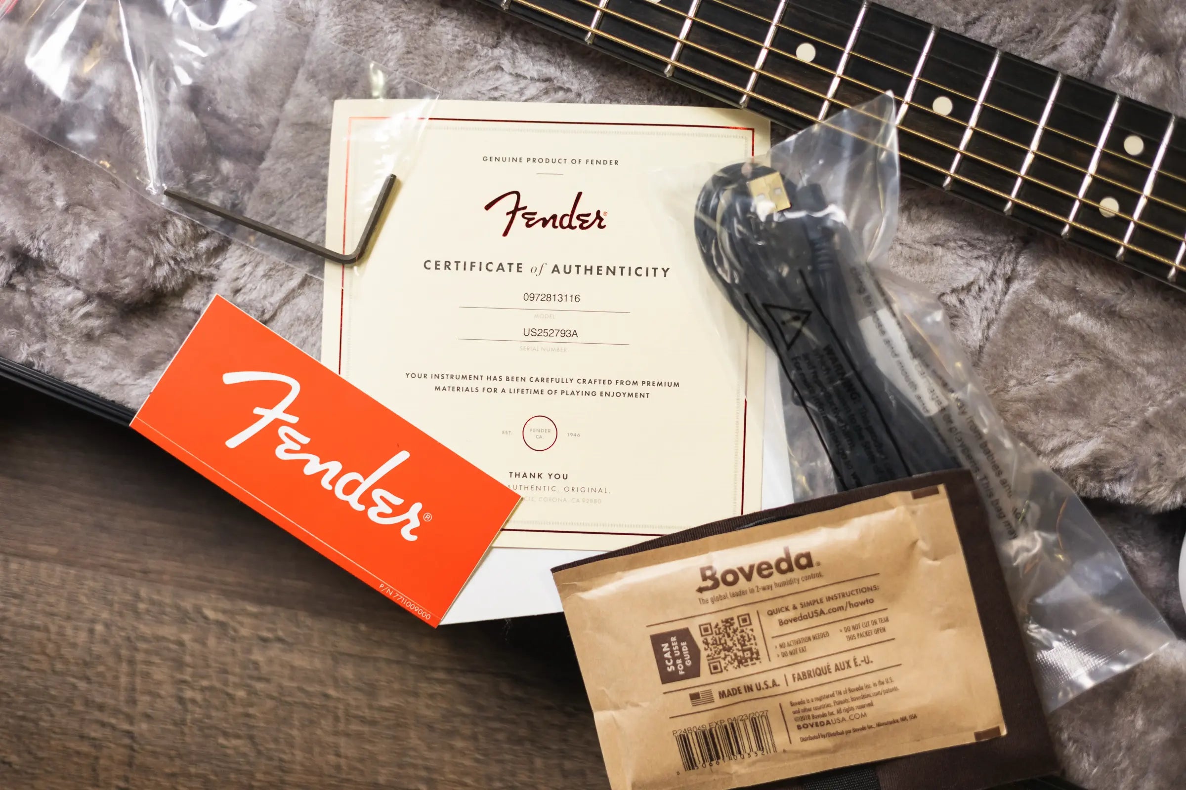 Fender Limited Edition Finneas American Acoustasonic Telecaster with Case