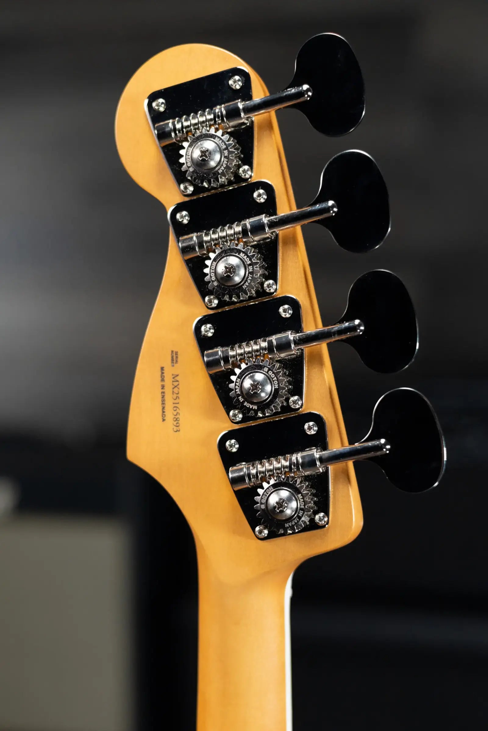 Fender Limited Edition Gold Foil Series Jazz Bass - Black Sparkle with Gig Bag
