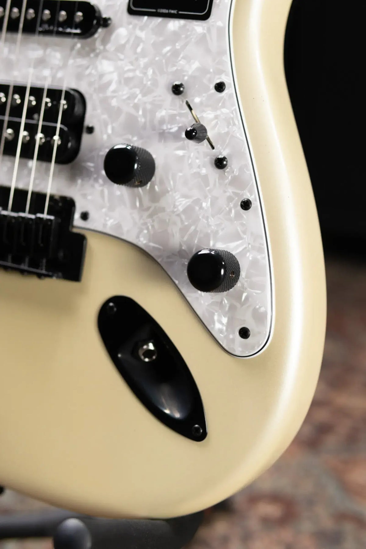 Fender Limited Edition Player Fusion HSS Stratocaster Electric Guitar - Olympic Pearl with Gig Bag
