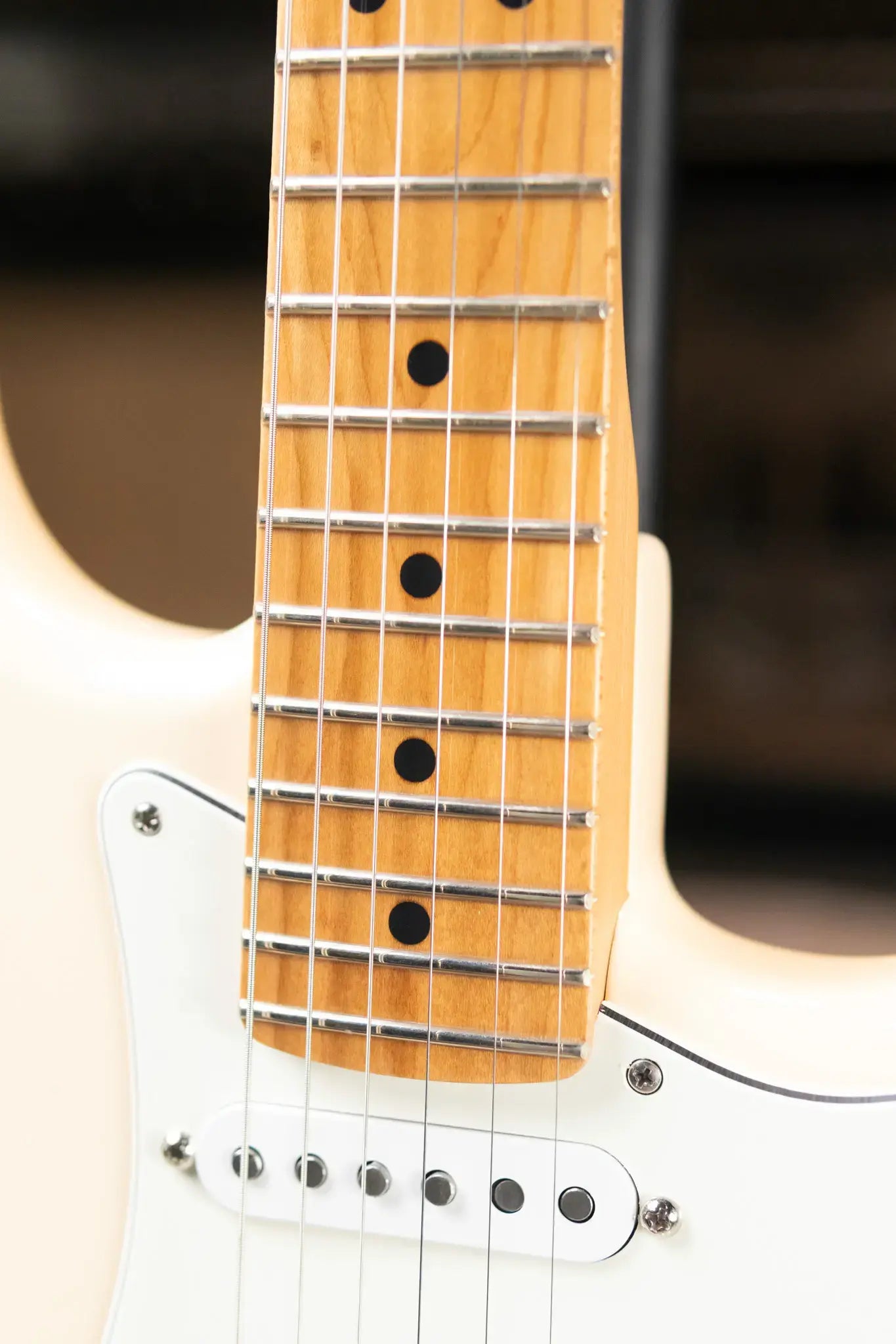 Fender Limited Edition Player II Stratocaster Electric Guitar, Roasted Maple Neck - Olympic White