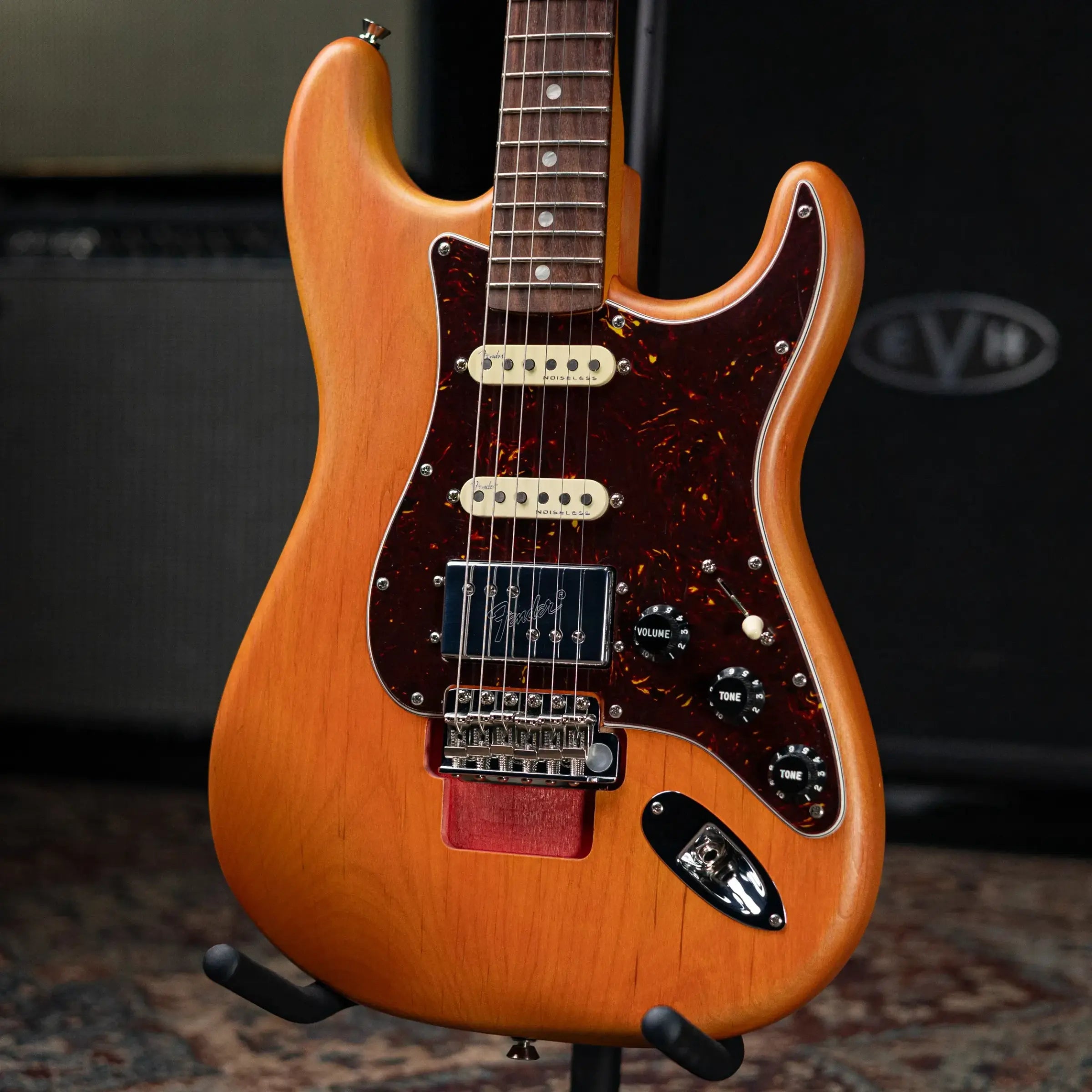Fender Michael Landau Coma Stratocaster - Coma Red with Vintage-Style Navy Blue Hardshell Case - Demo