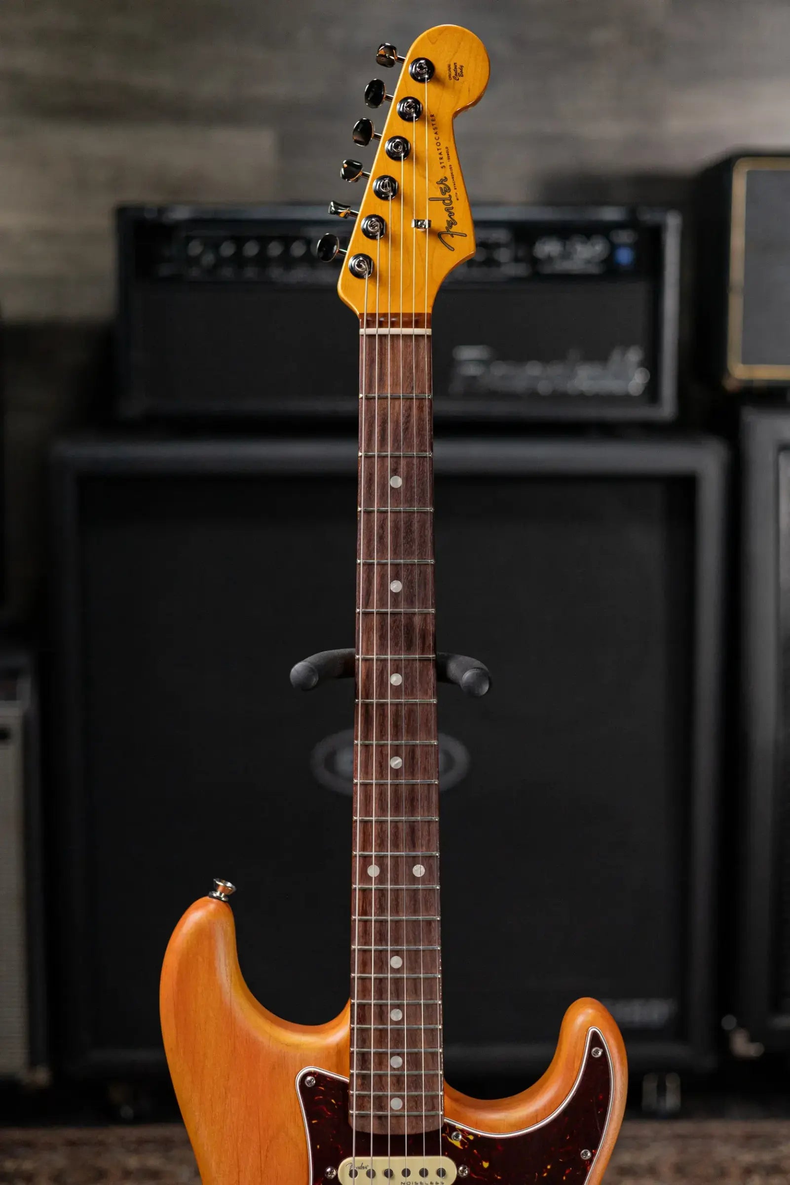Fender Michael Landau Coma Stratocaster - Coma Red with Vintage-Style Navy Blue Hardshell Case - Demo