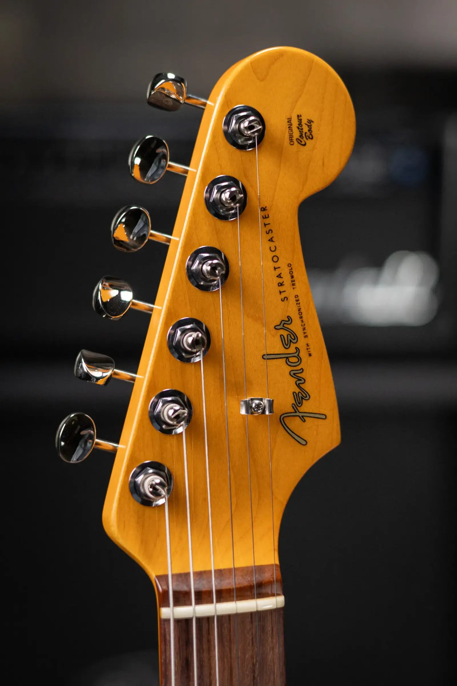 Fender Michael Landau Coma Stratocaster - Coma Red with Vintage-Style Navy Blue Hardshell Case - Demo