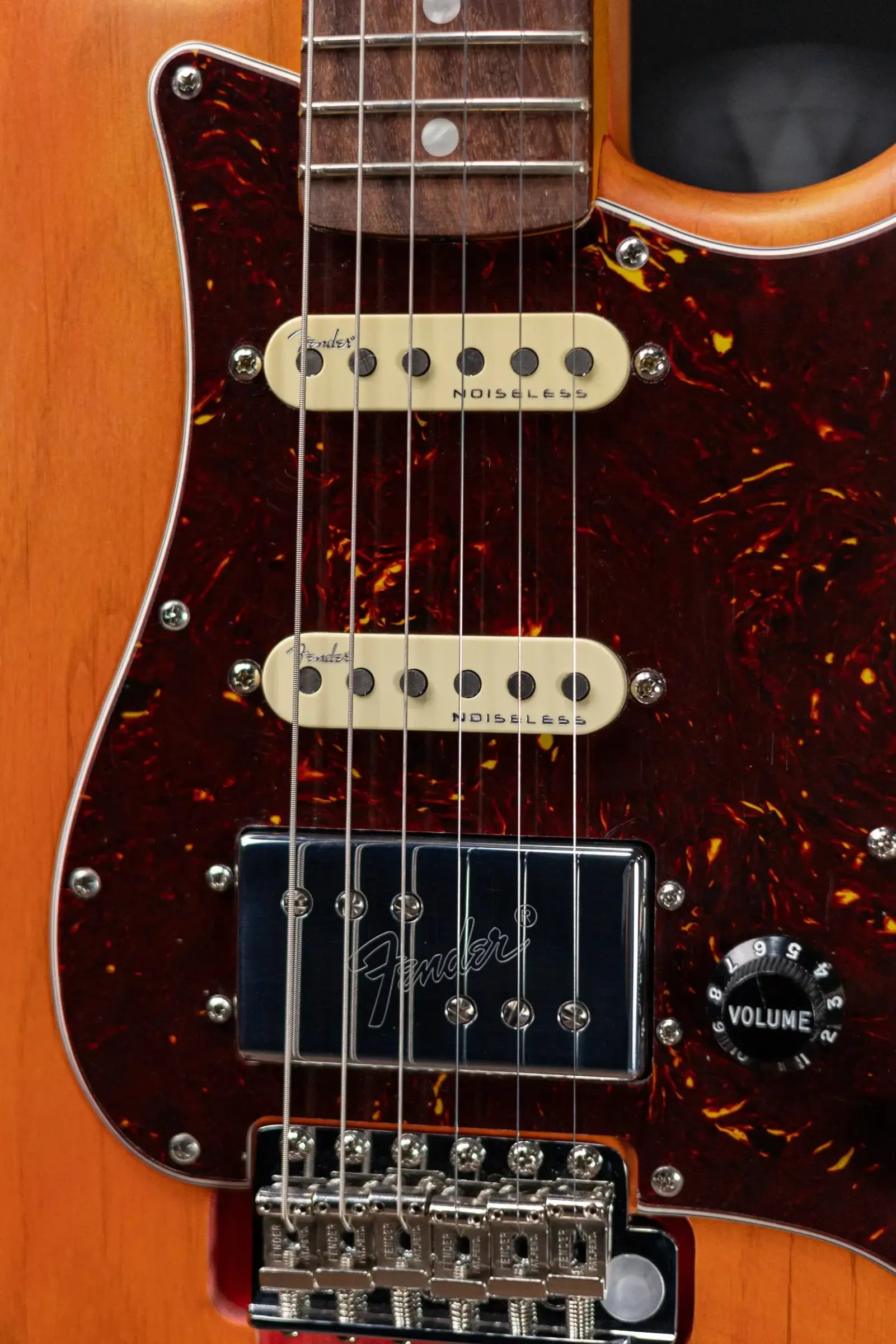 Fender Michael Landau Coma Stratocaster - Coma Red with Vintage-Style Navy Blue Hardshell Case - Demo