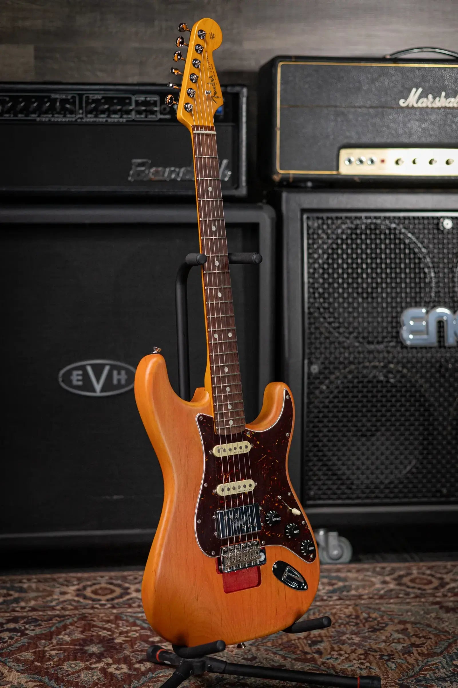 Fender Michael Landau Coma Stratocaster - Coma Red with Vintage-Style Navy Blue Hardshell Case - Demo