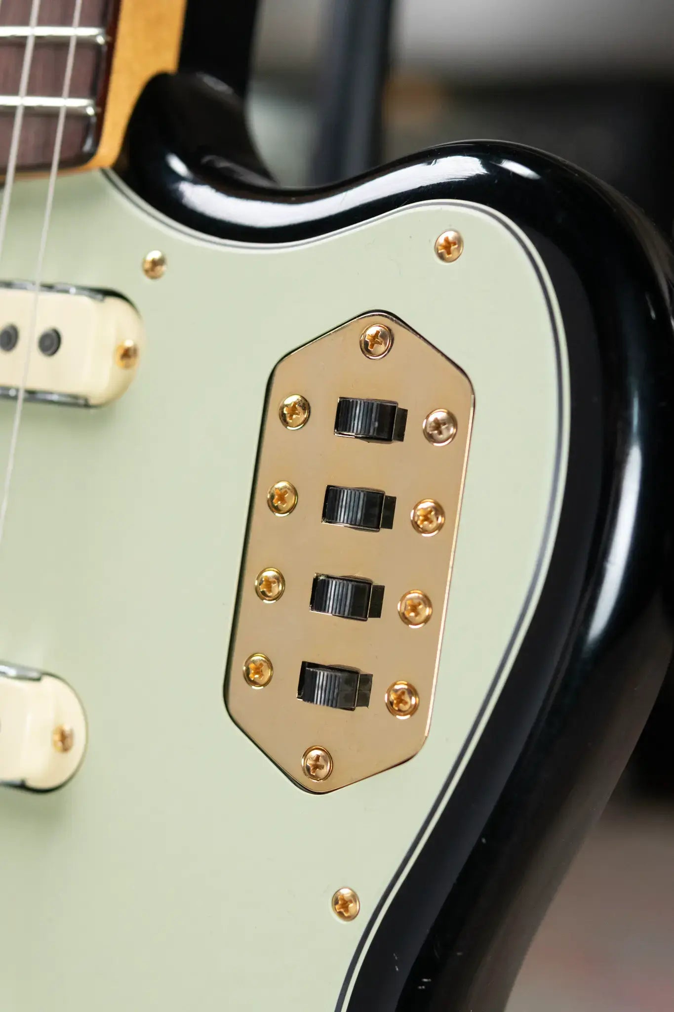 Fender NAMM 2025 #60 Custom Shop 1966 Bass VI Relic Time Machine Series Electric Bass - Black with Hardshell Case